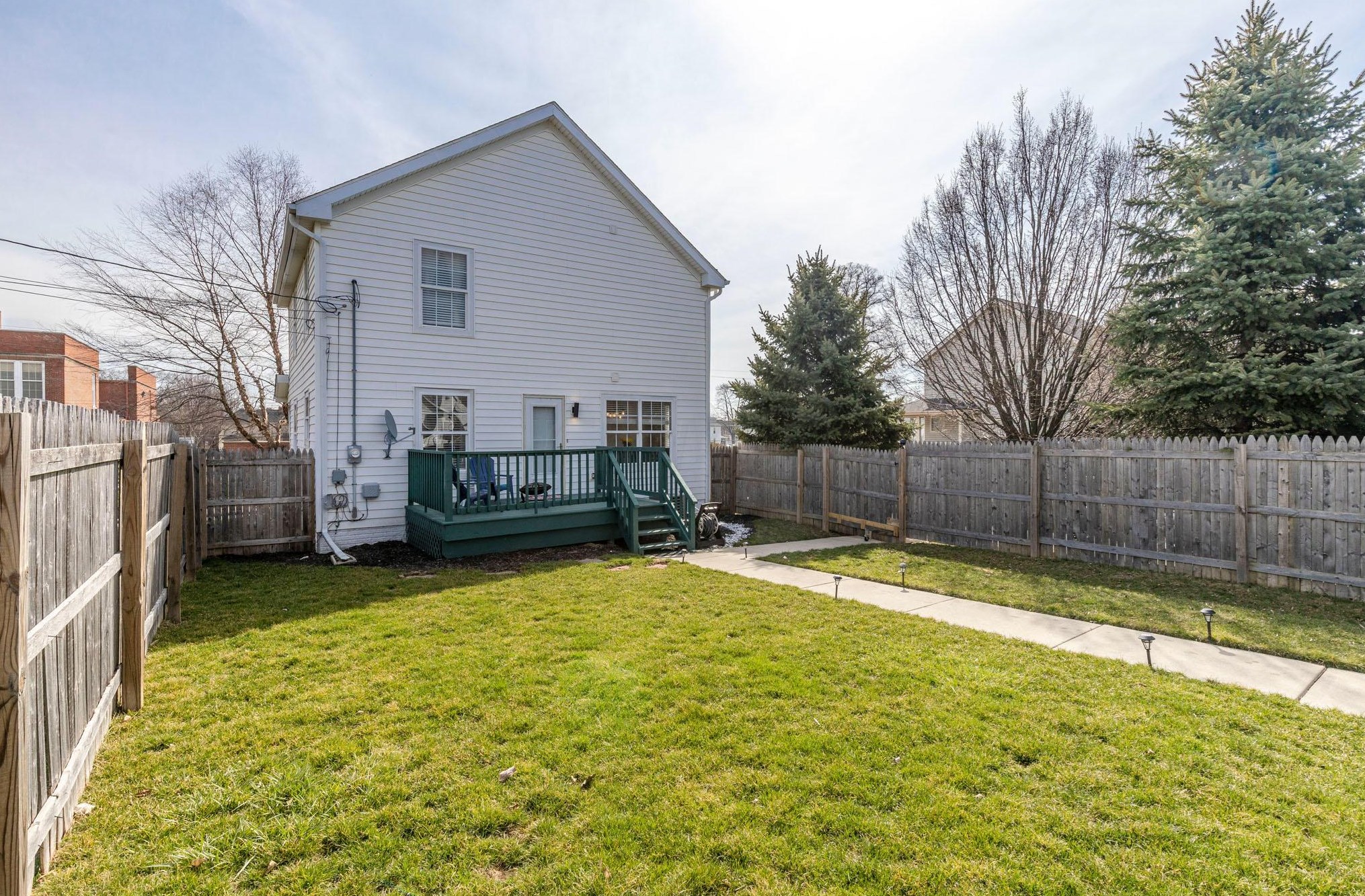 437 Taylor Ave, Columbus OH 43203-1227 exterior