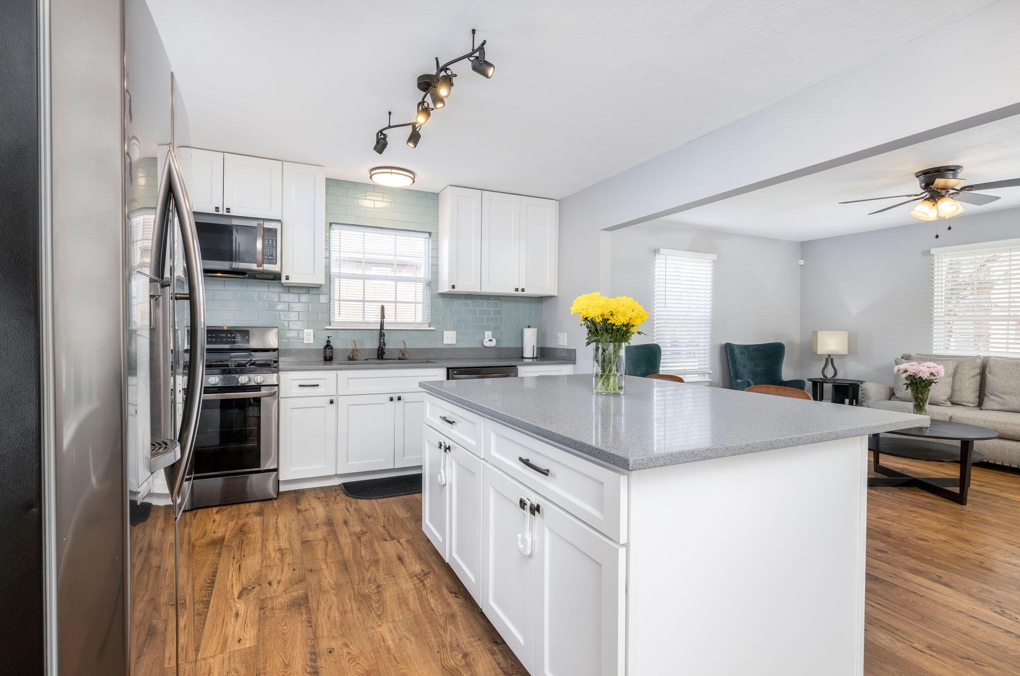 437 Taylor Ave, Columbus OH 43203-1227 exterior