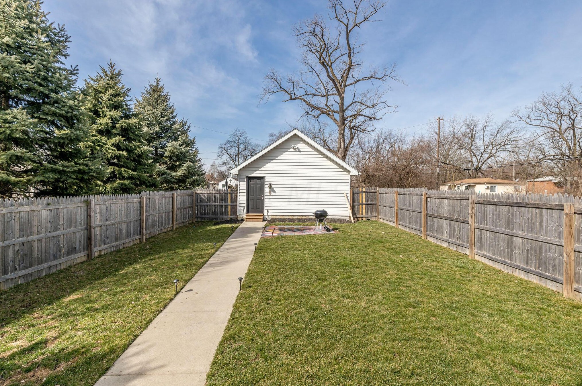 437 Taylor Ave, Columbus OH 43203-1227 exterior