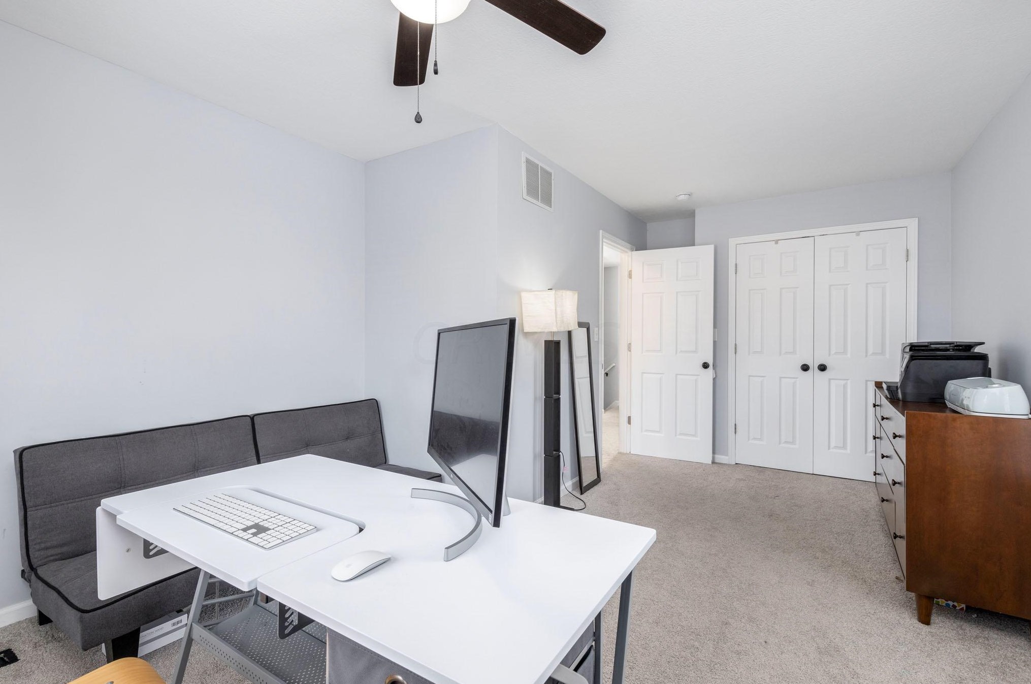 437 Taylor Ave, Columbus OH 43203-1227 exterior