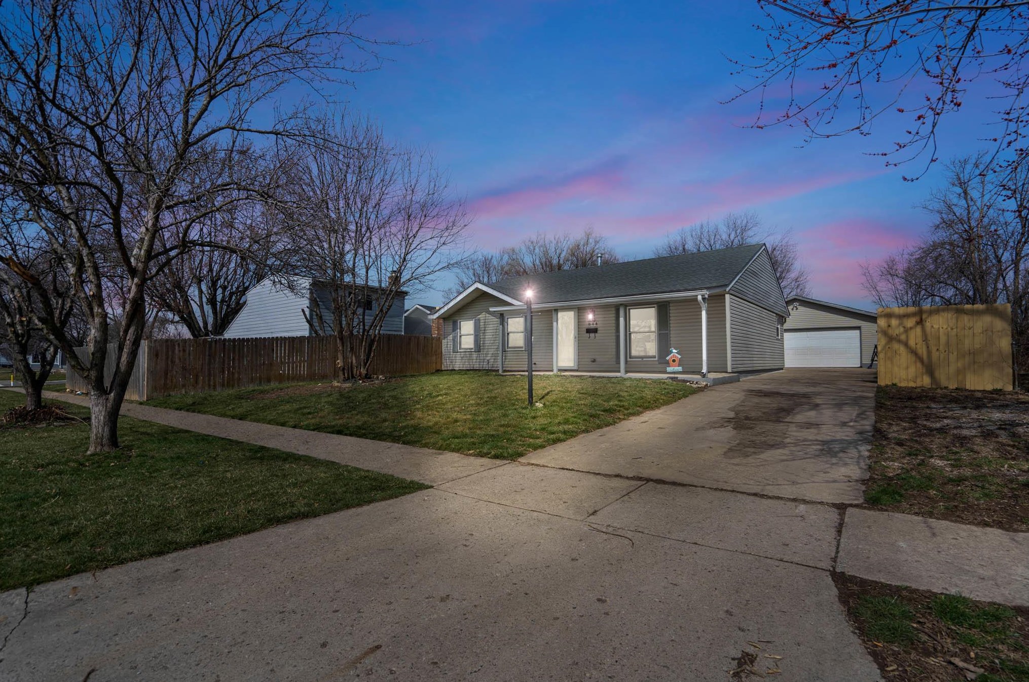 844 Cherrydale Ave, Columbus, OH 43207-5036