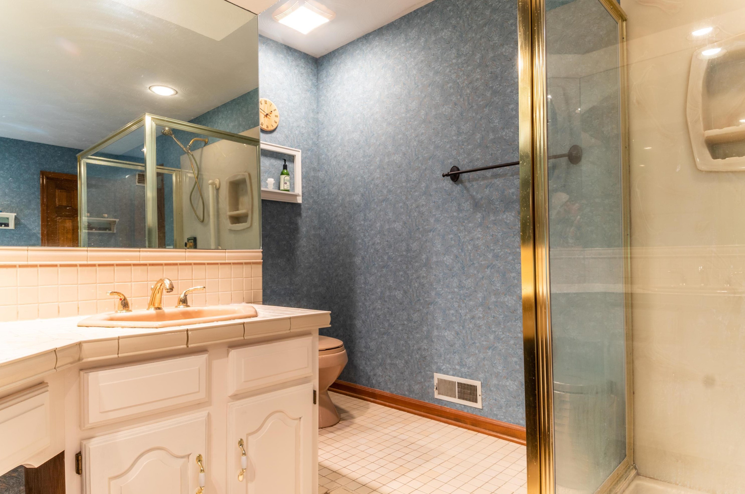 395 Meditation Ln, Columbus OH 43235-1456 exterior