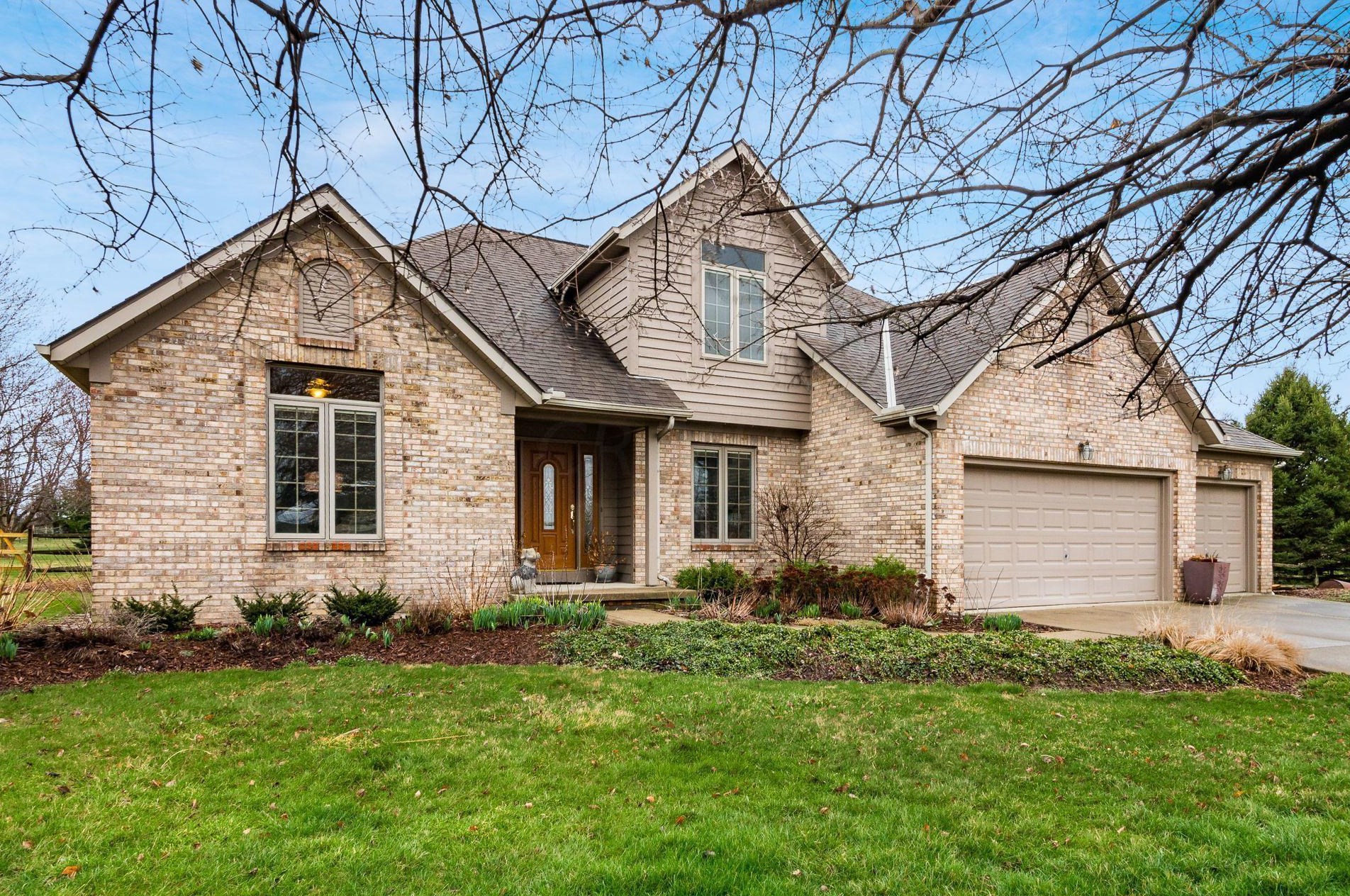 11124 Hampton Dr, Pickerington, OH 43147-9565