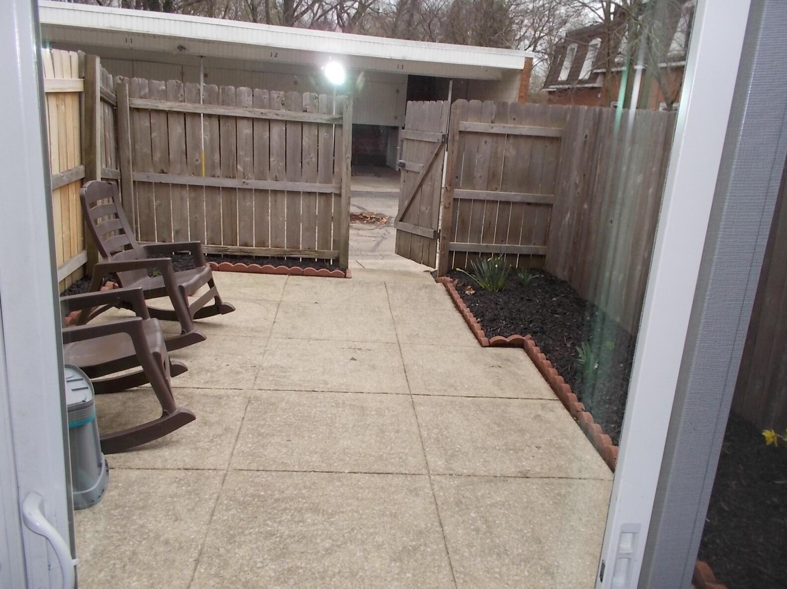 2793 Chateau Cir, Columbus, OH 43221-2556