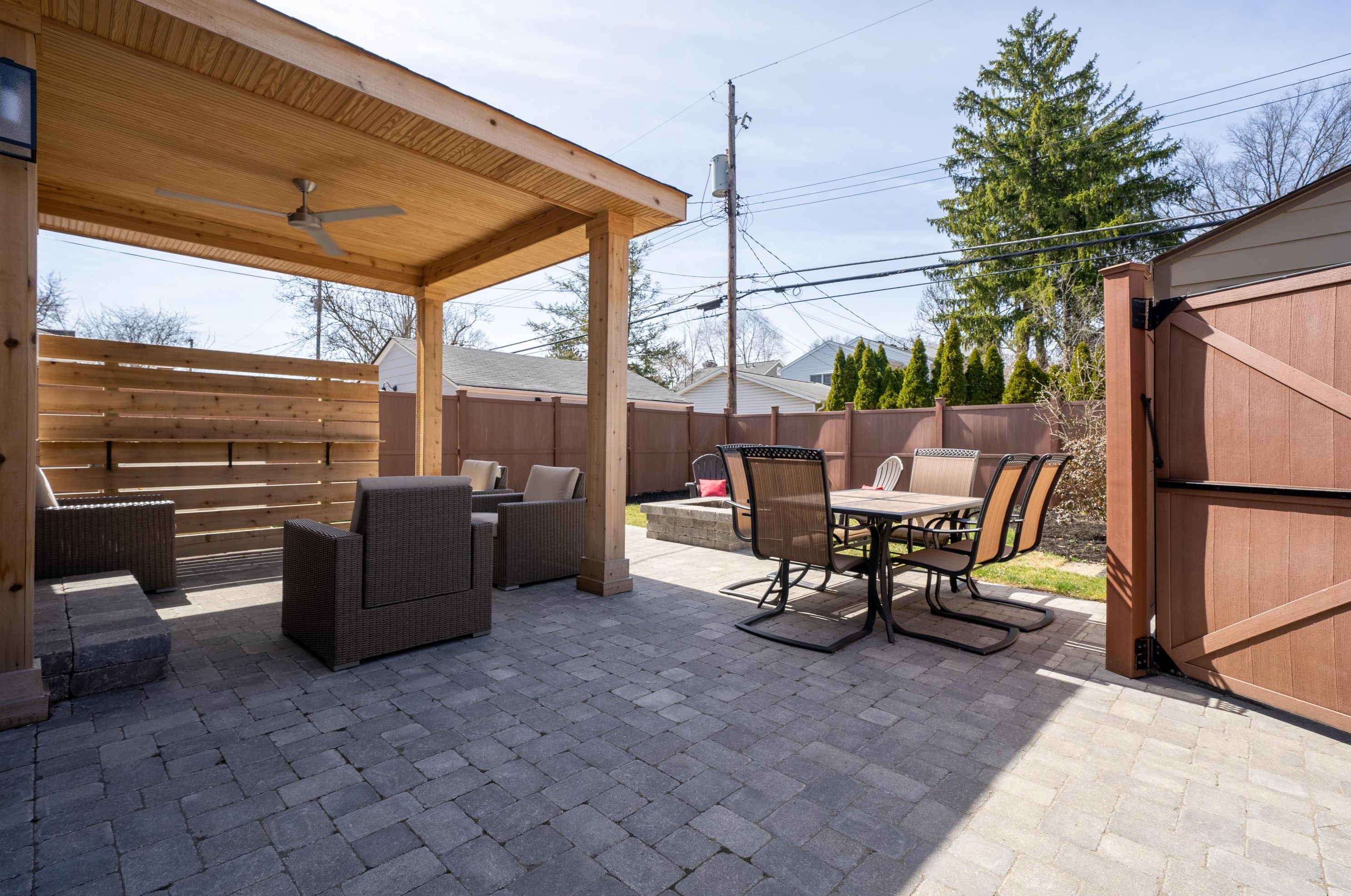 167 Roosevelt Ave, Columbus OH 43209-1558 exterior