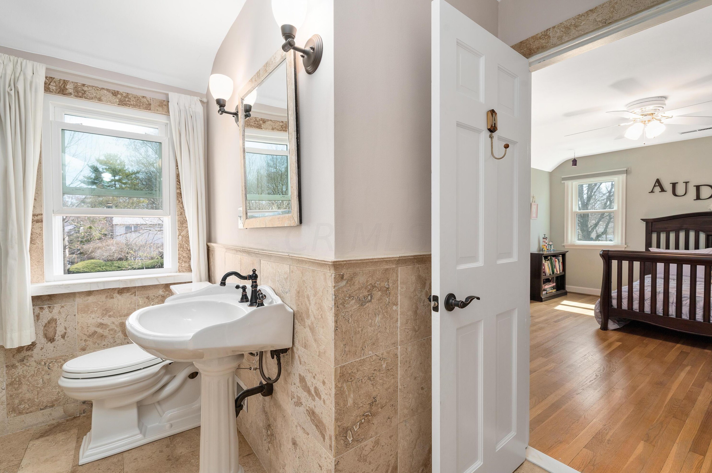 167 Roosevelt Ave, Columbus OH 43209-1558 exterior