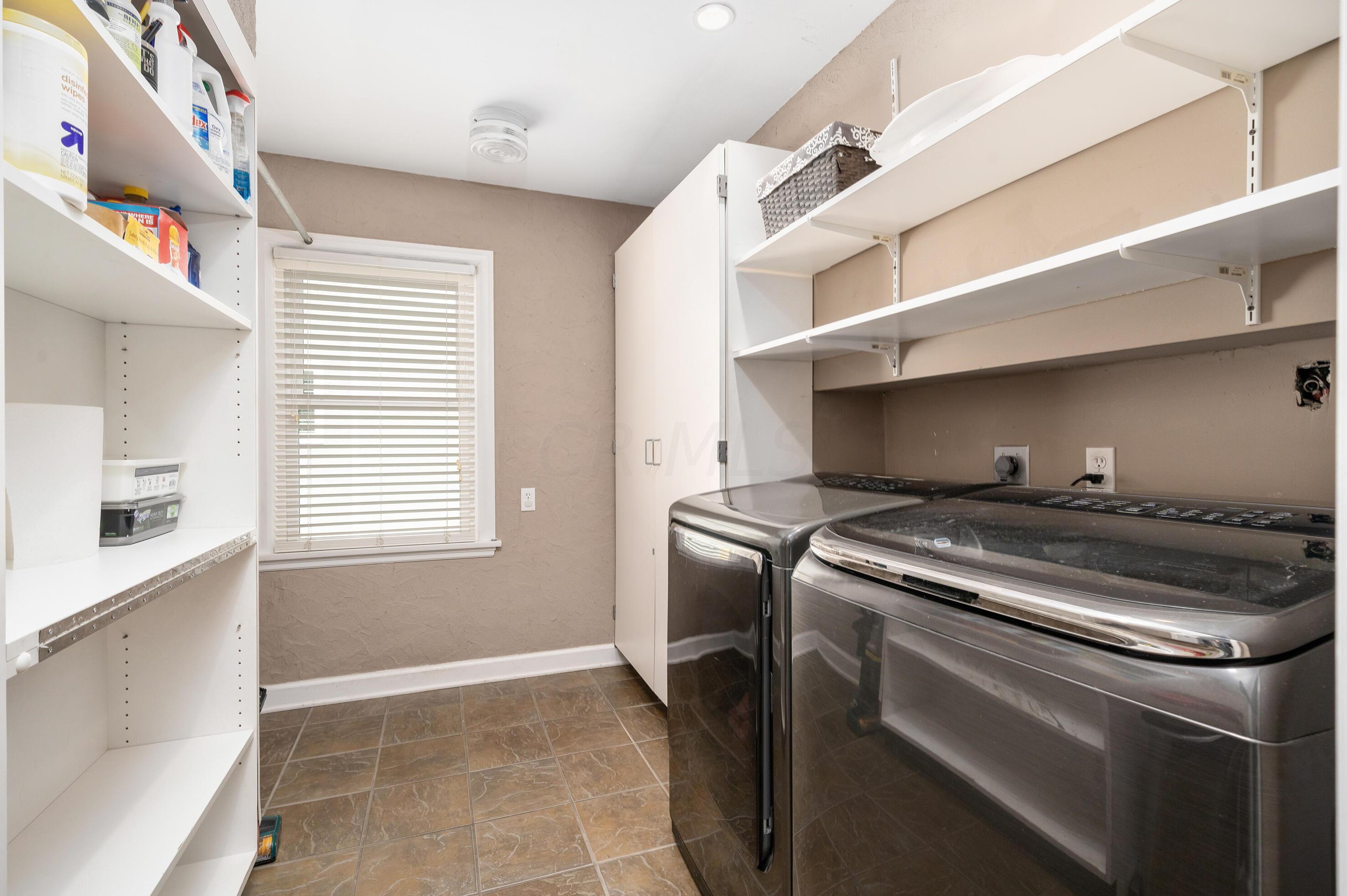 167 Roosevelt Ave, Columbus OH 43209-1558 exterior