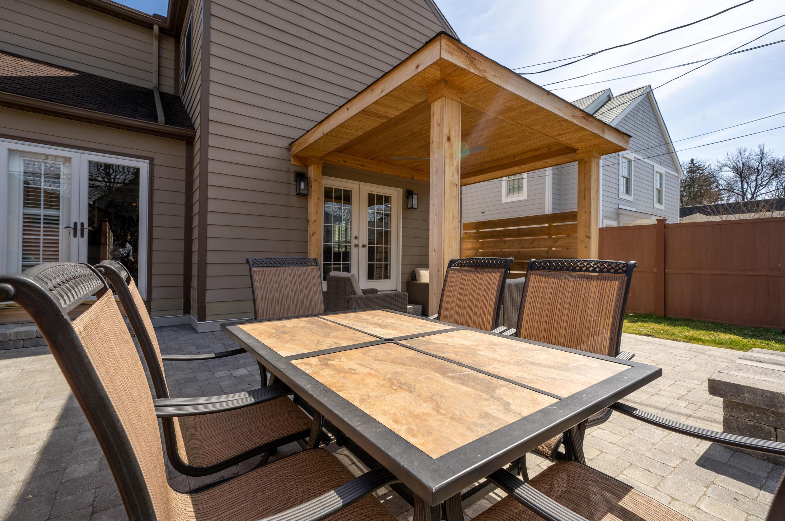 167 Roosevelt Ave, Columbus OH 43209-1558 exterior