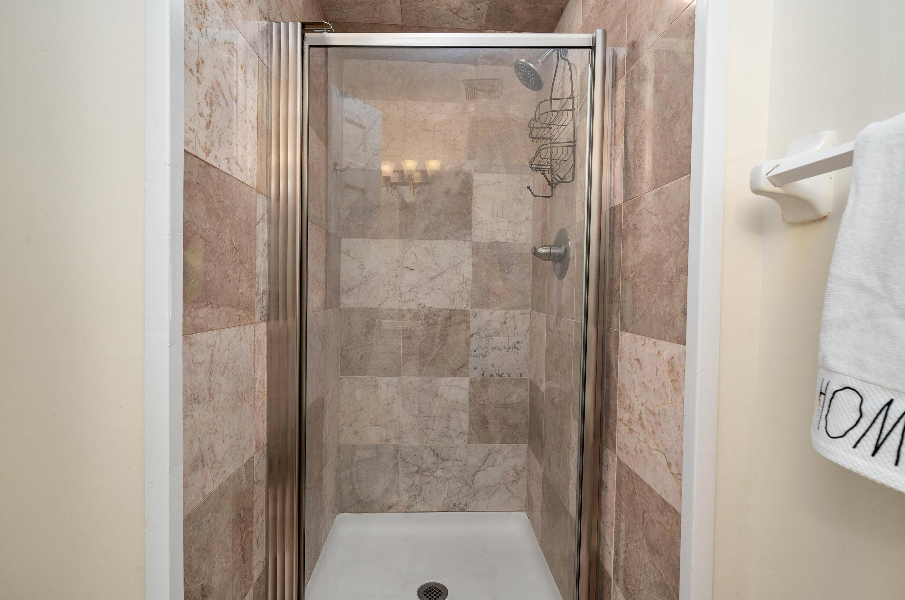 167 Roosevelt Ave, Columbus OH 43209-1558 exterior