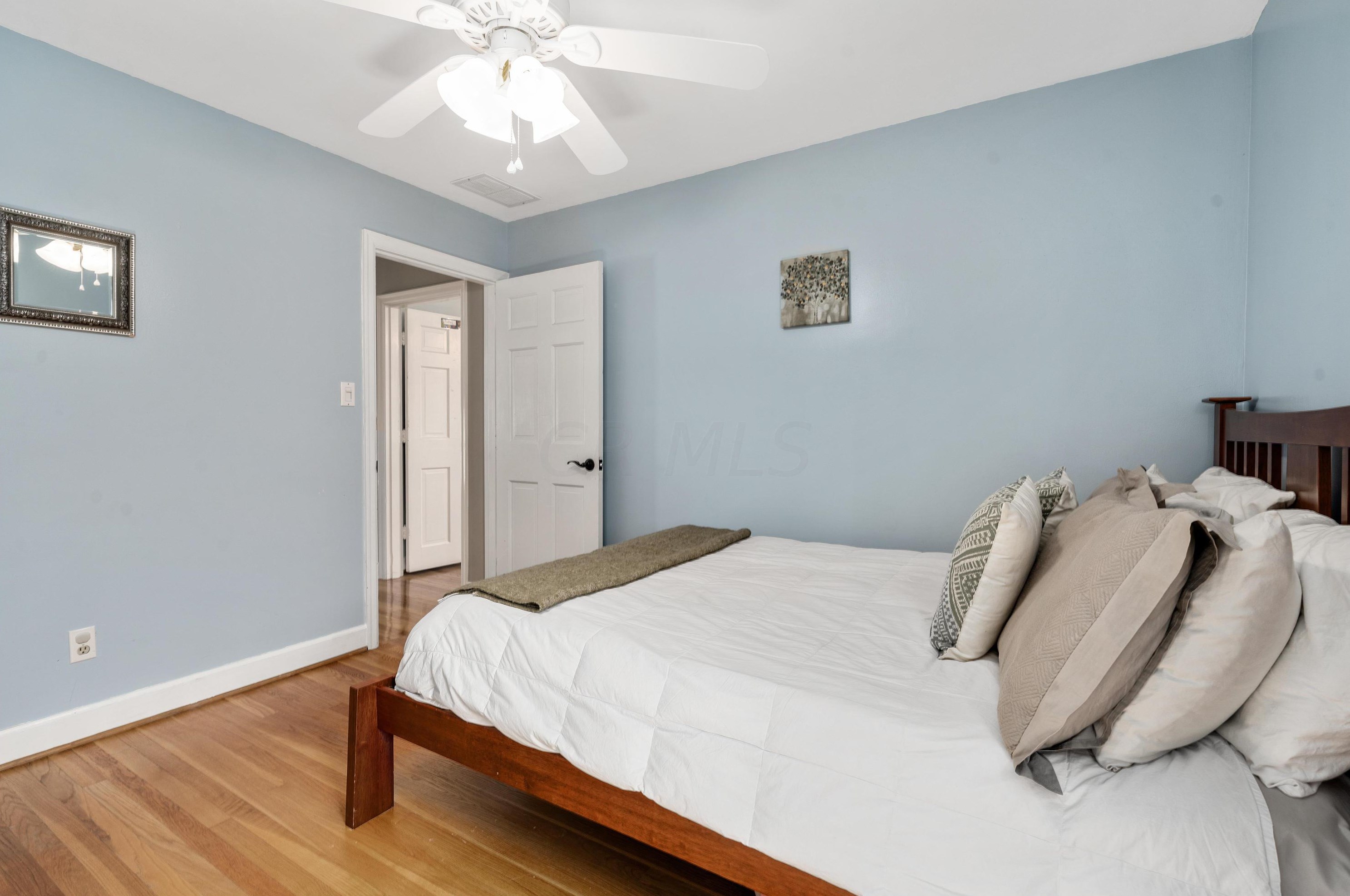 167 Roosevelt Ave, Columbus OH 43209-1558 exterior