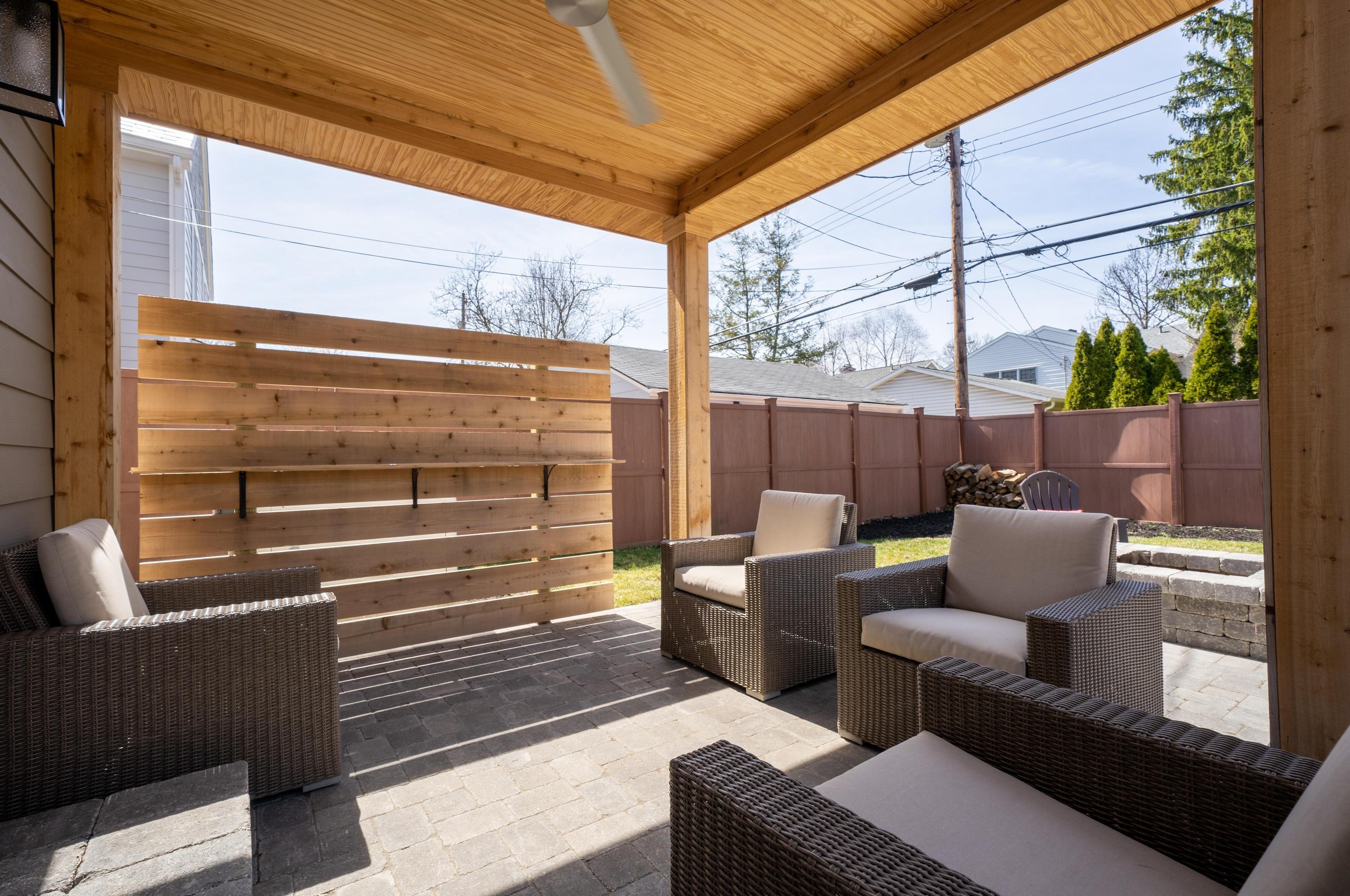 167 Roosevelt Ave, Columbus OH 43209-1558 exterior