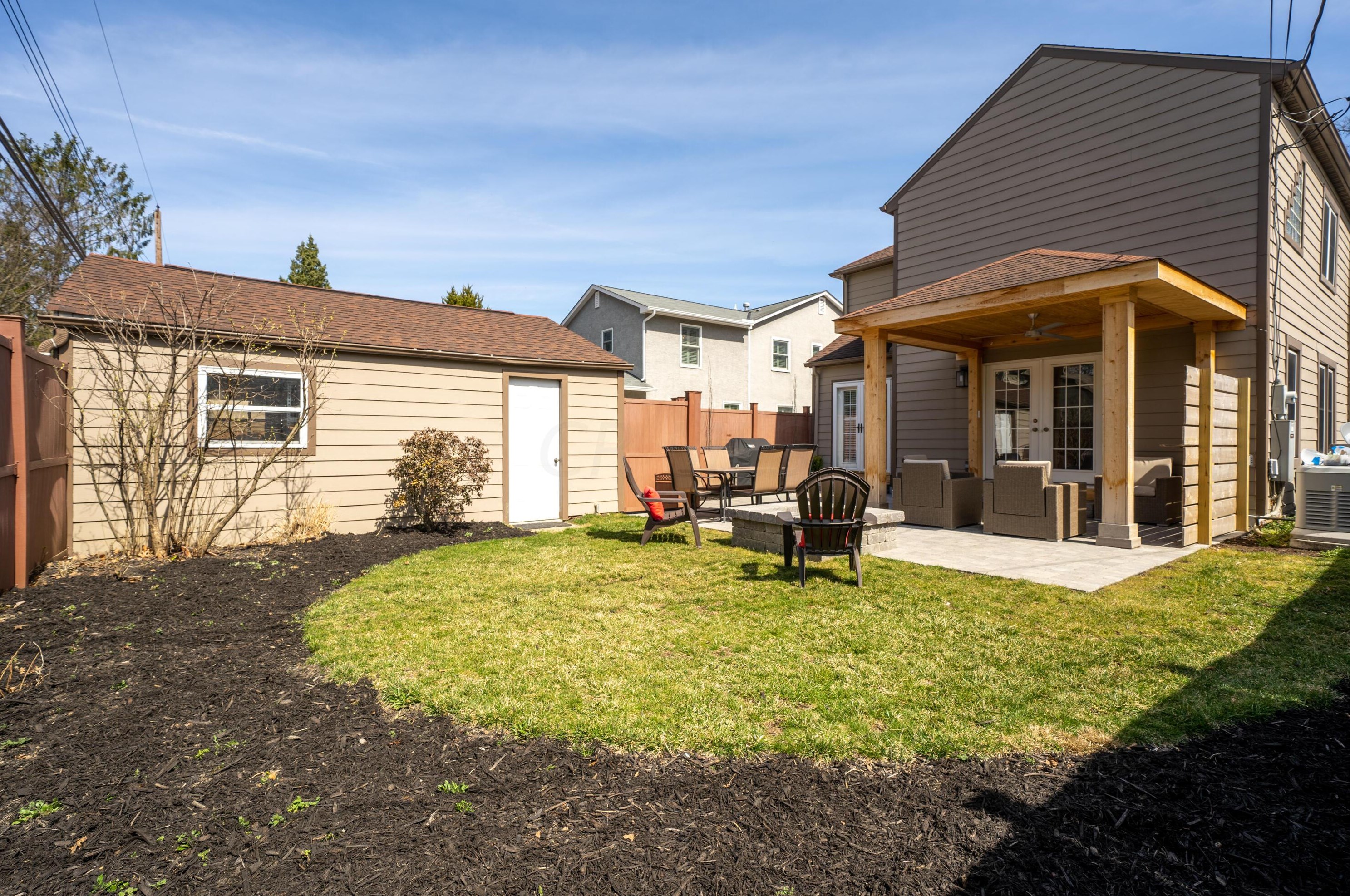 167 Roosevelt Ave, Columbus OH 43209-1558 exterior