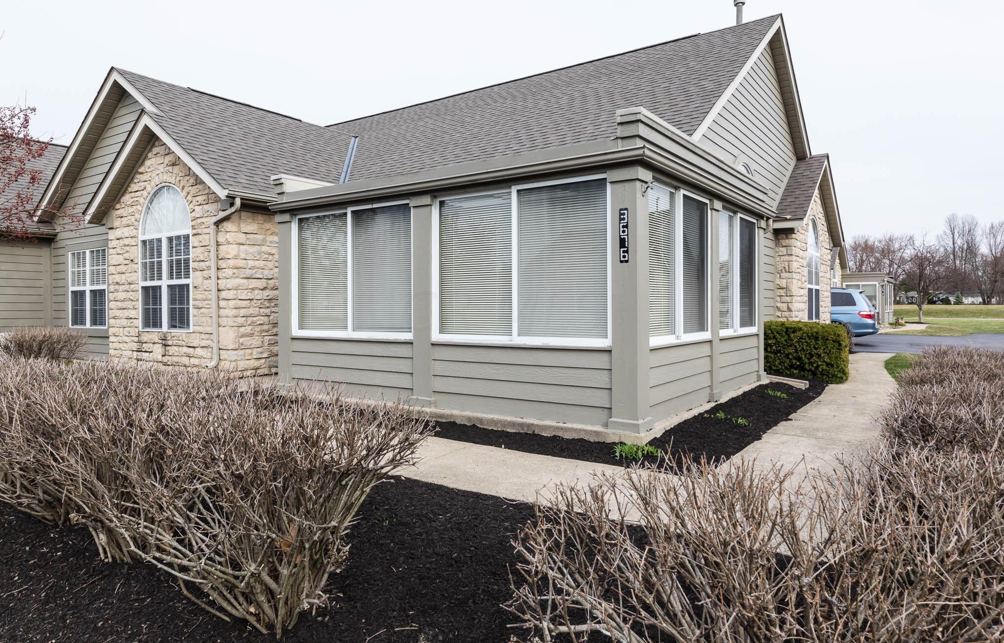 3676 Links Cir, Hilliard, OH 43026-1363