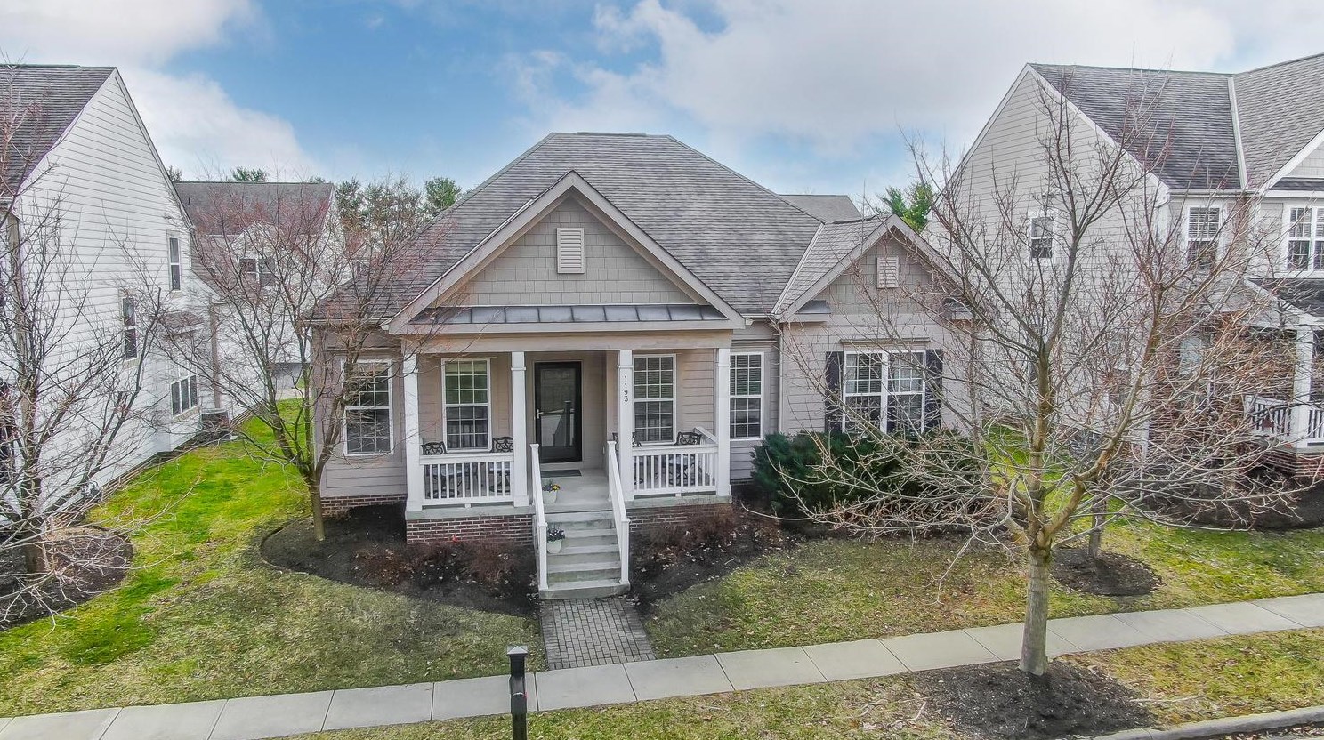 1193 Bluffway Dr, Columbus, OH 43235-6715