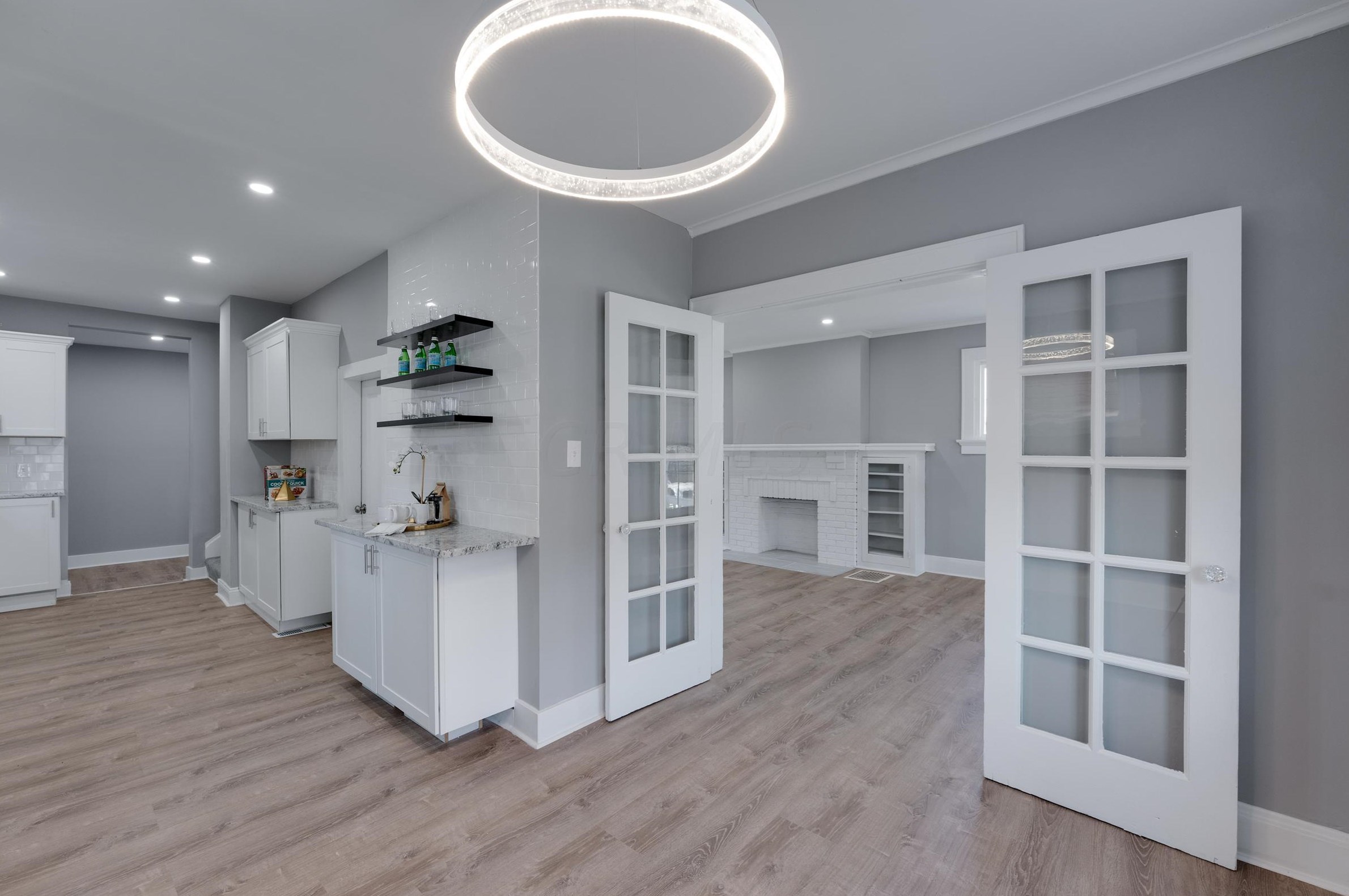 219 Eureka Ave, Columbus OH 43204-3206 exterior