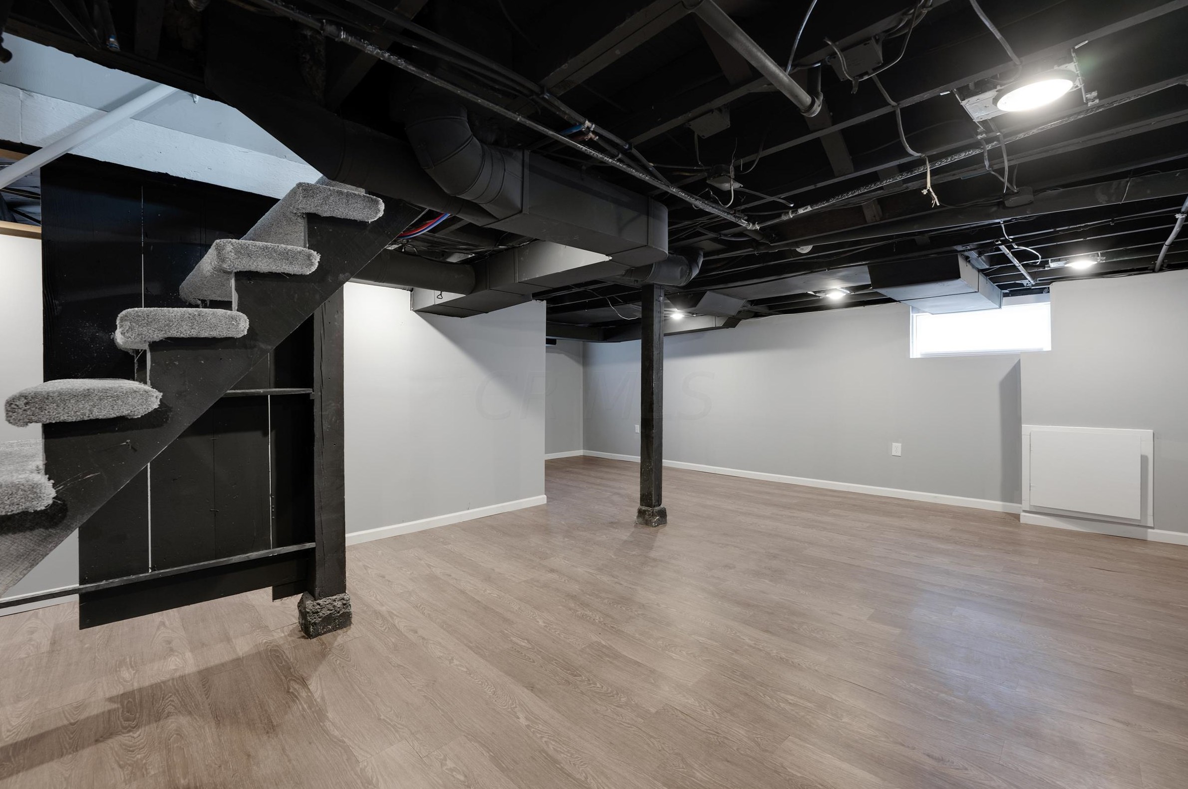 219 Eureka Ave, Columbus OH 43204-3206 exterior