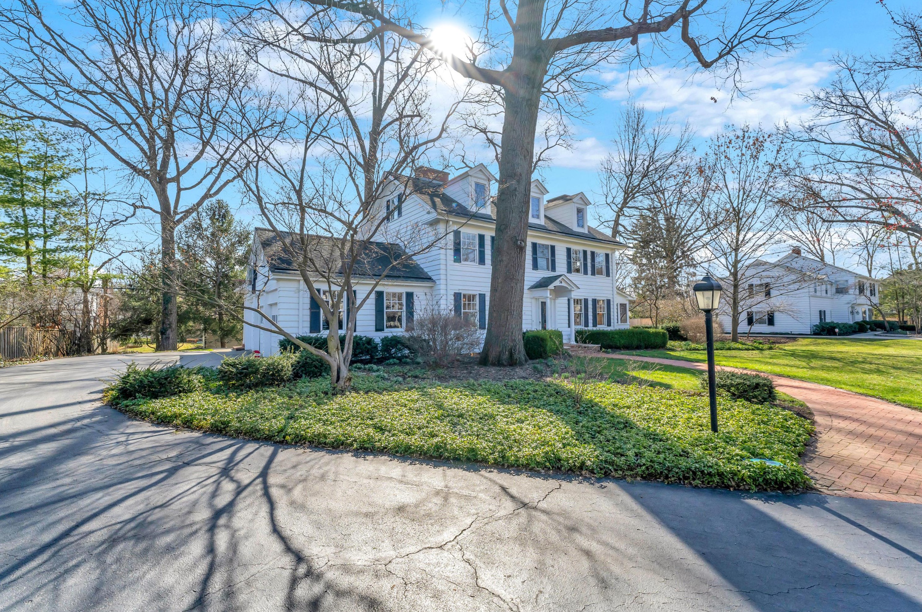 74 Stanwood Rd, Columbus, OH 43209-1501