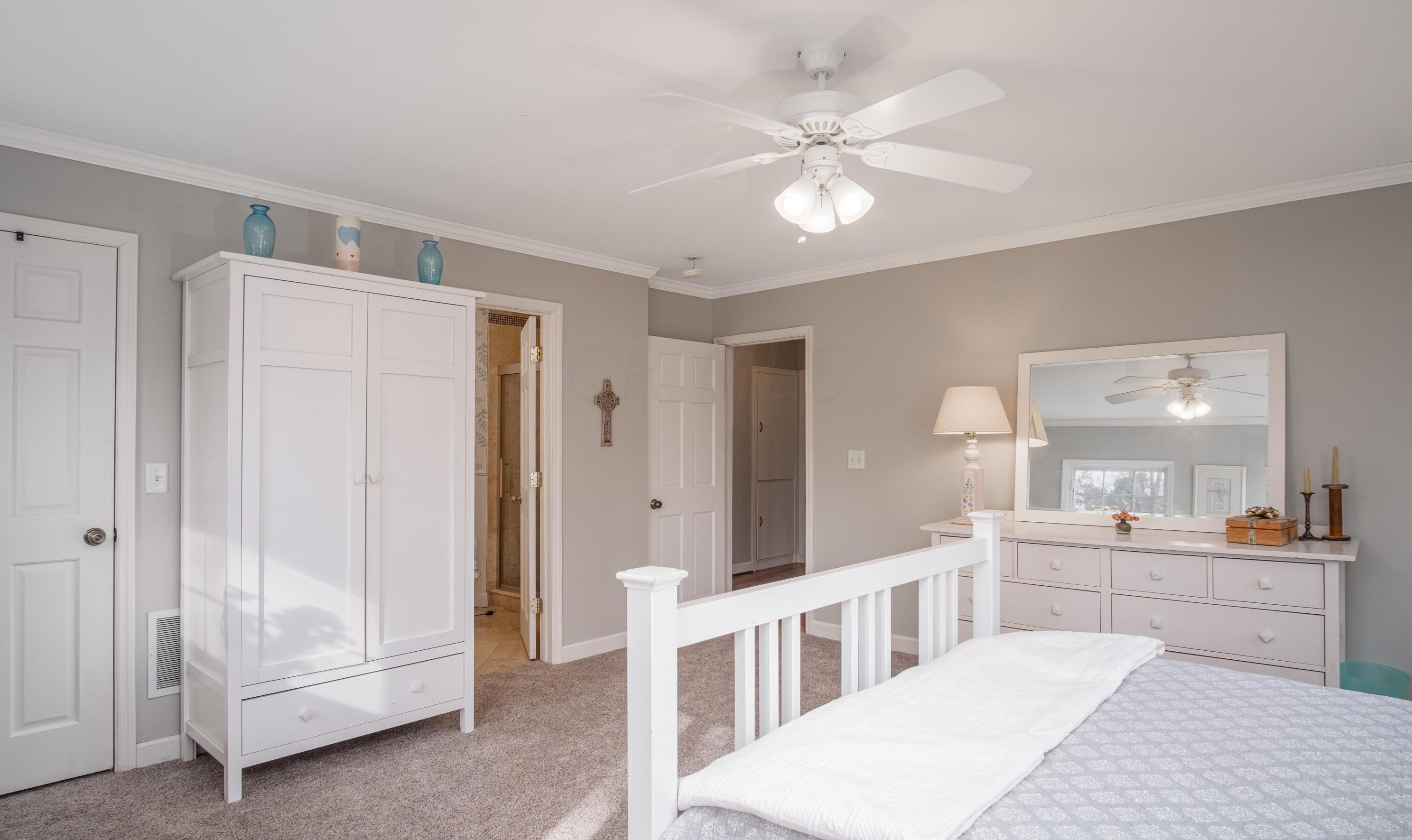 2579 Berwyn Rd, Columbus OH 43221-3205 exterior