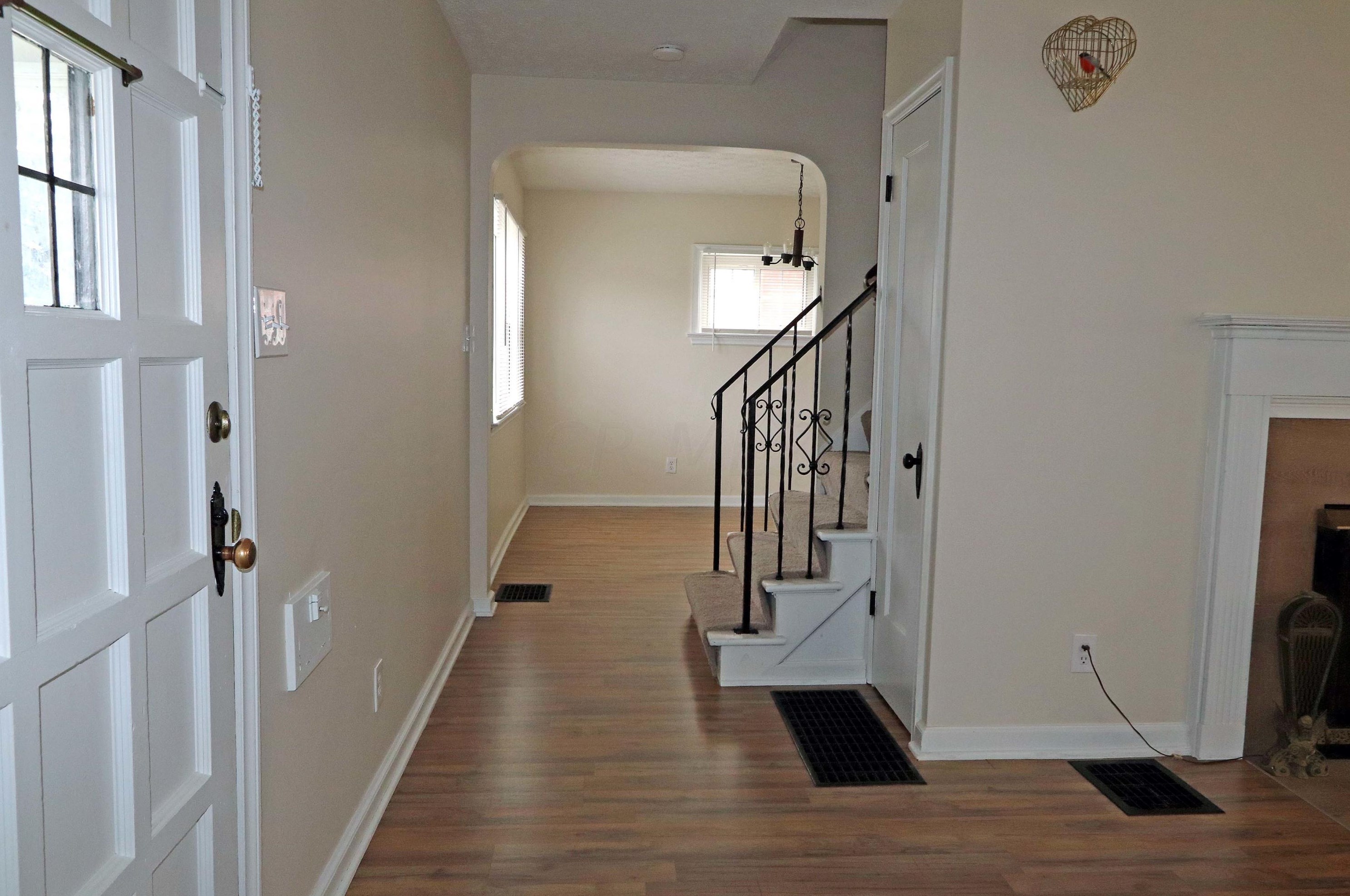 1181 Kelton Ave, Columbus OH 43205-2423 exterior