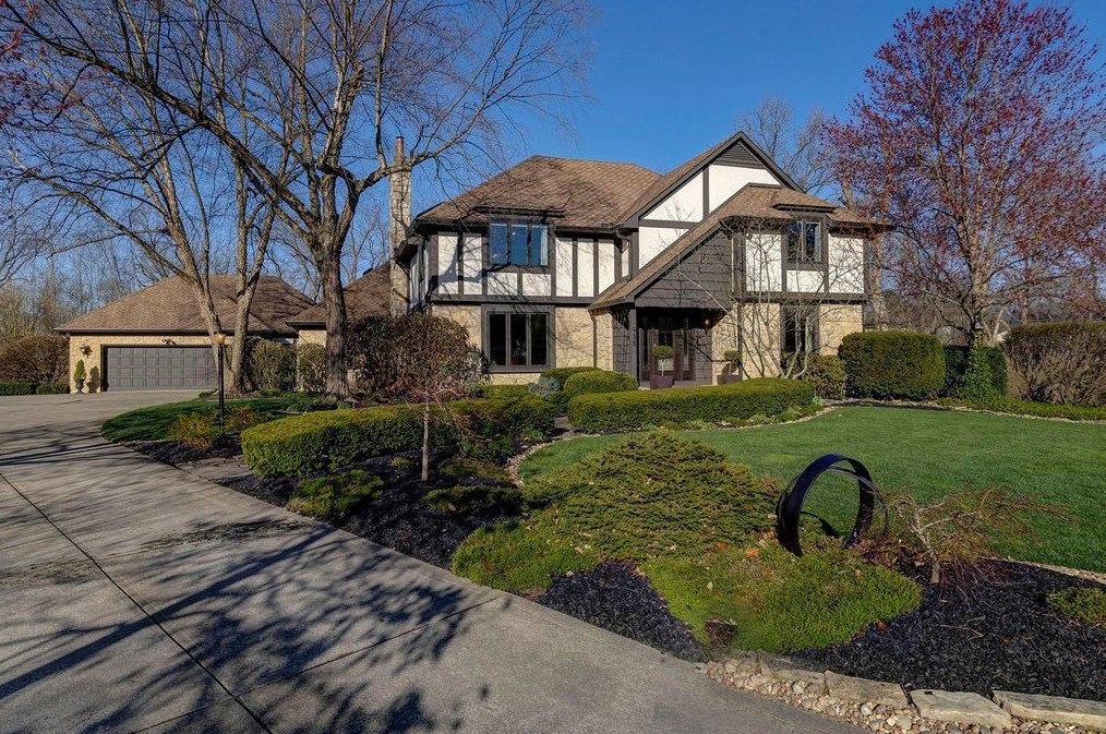 935 Raintree Ct, Westerville, OH 43081-3134