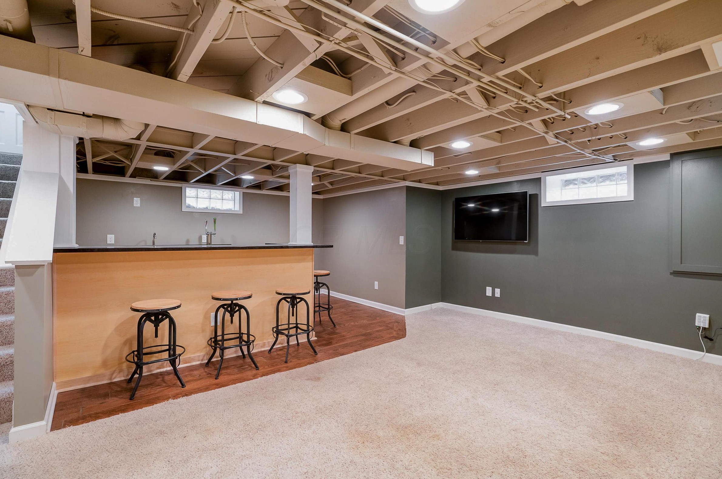 1052 2 Ave, Columbus OH 43201-3761 exterior