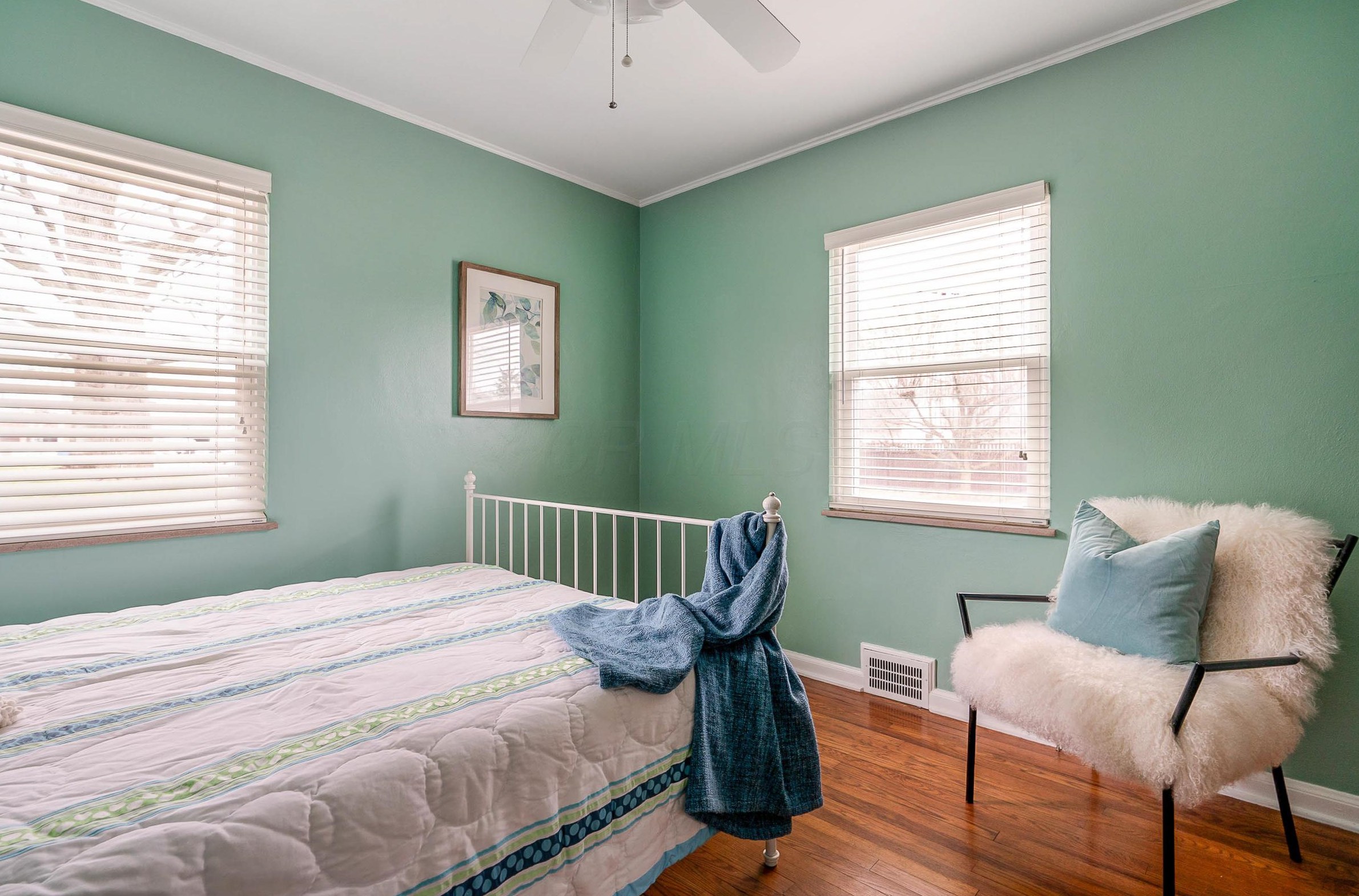 1052 2 Ave, Columbus OH 43201-3761 exterior