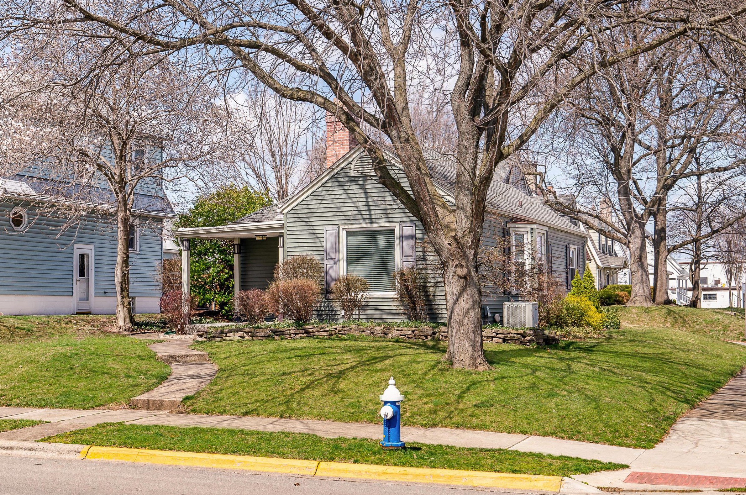1052 2nd Ave, Columbus, OH 43212-3613