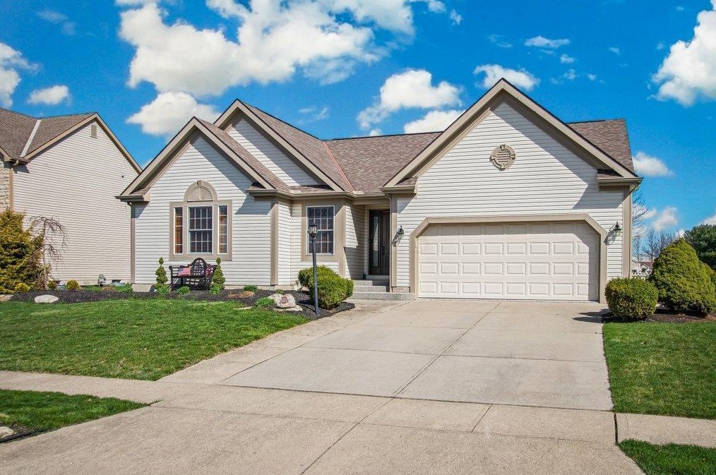 6927 Pine Hollow Dr, Westerville, OH 43082-8527