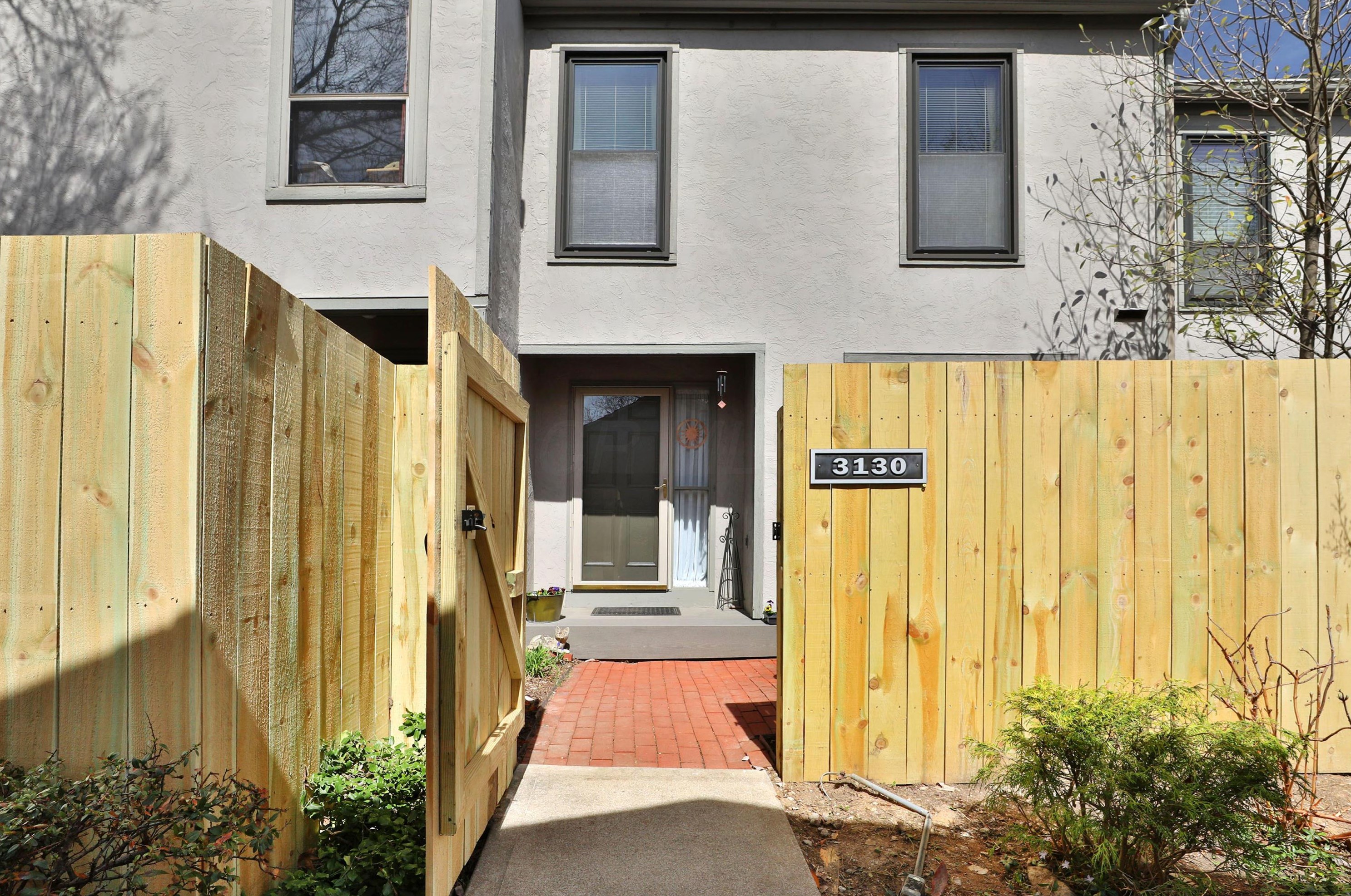 3130 Walden Ravines, Columbus, OH 43221-4642
