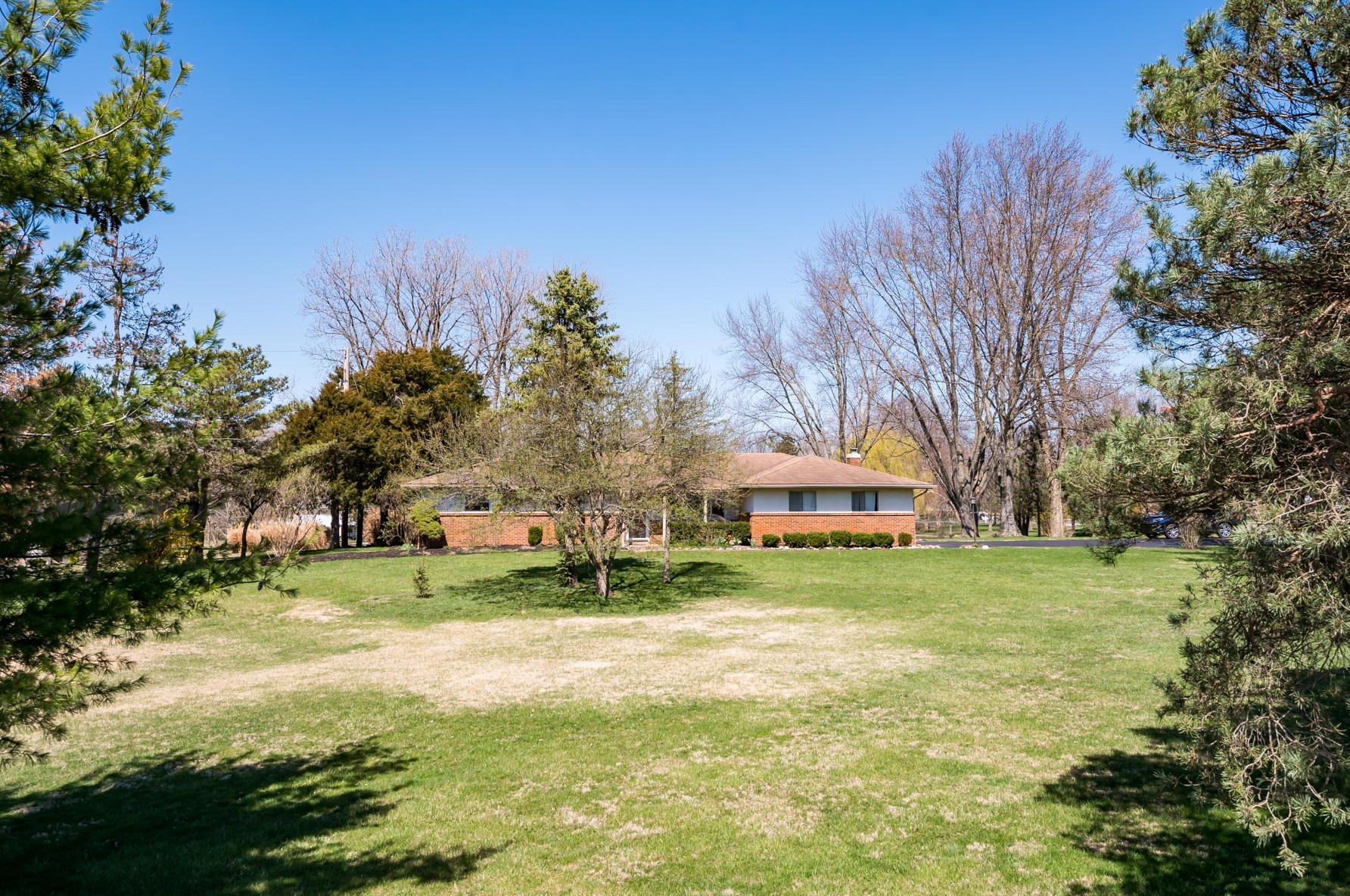 5135 Lake Hill Dr, Delaware, OH 43015-9249