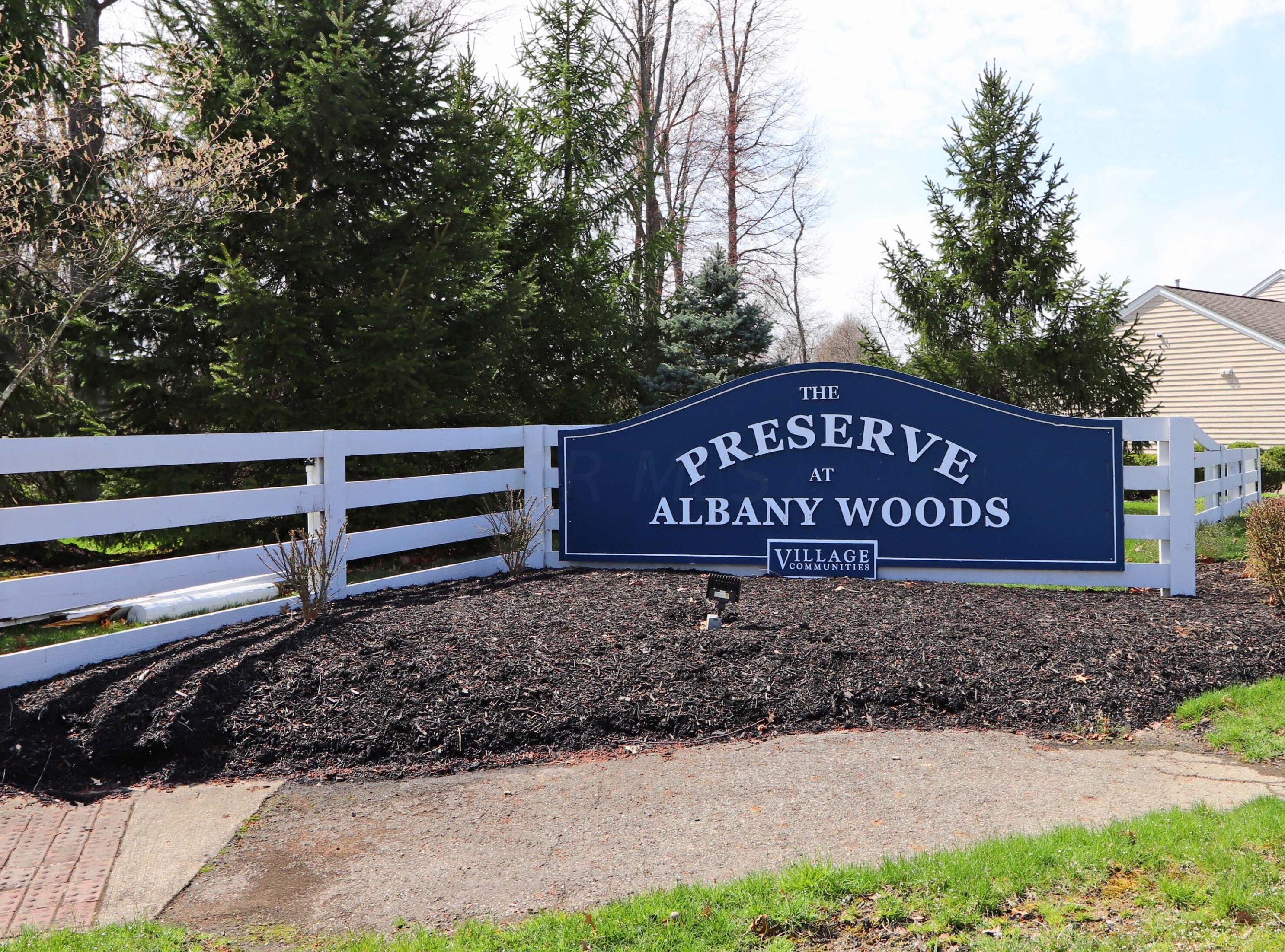 3493 Ash Hill Way, Columbus, OH 43219-6220