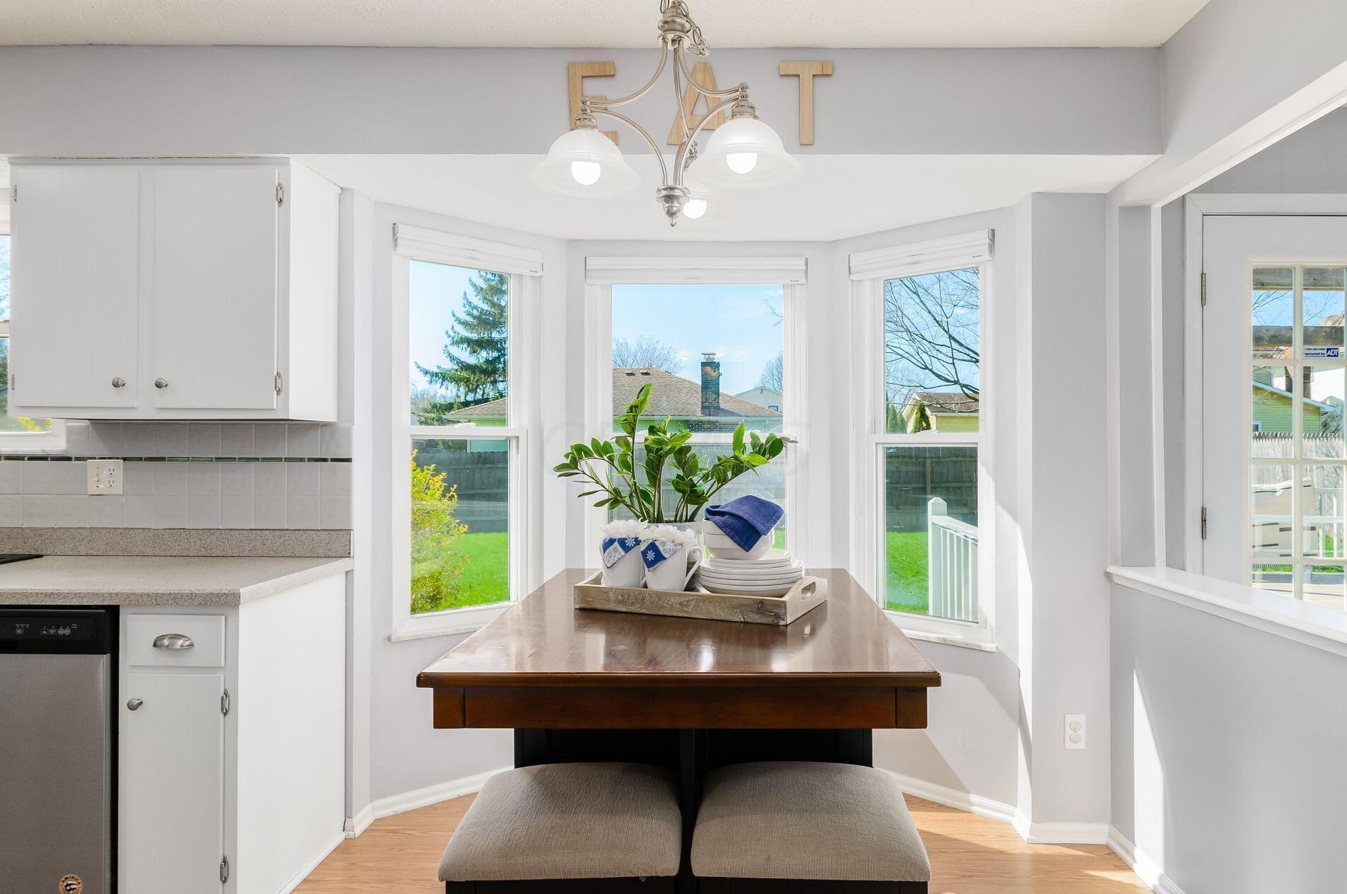 2851 Bella Via Ave, Columbus OH 43231-2305 exterior