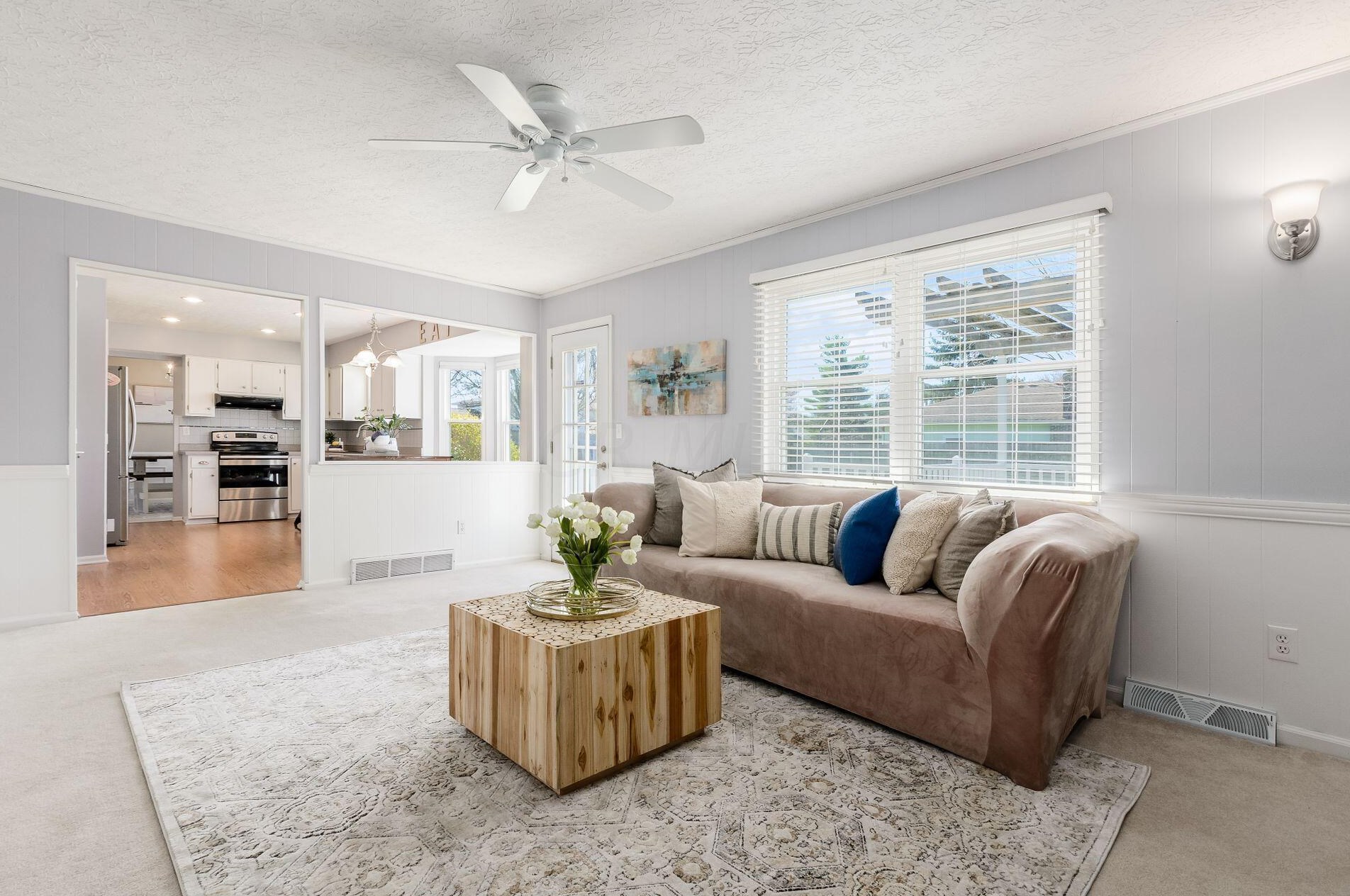 2851 Bella Via Ave, Columbus OH 43231-2305 exterior