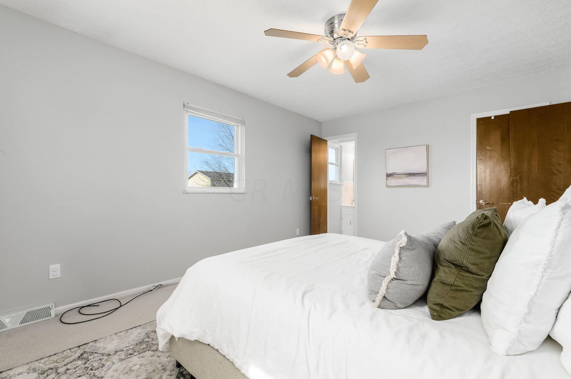 2851 Bella Via Ave, Columbus OH 43231-2305 exterior