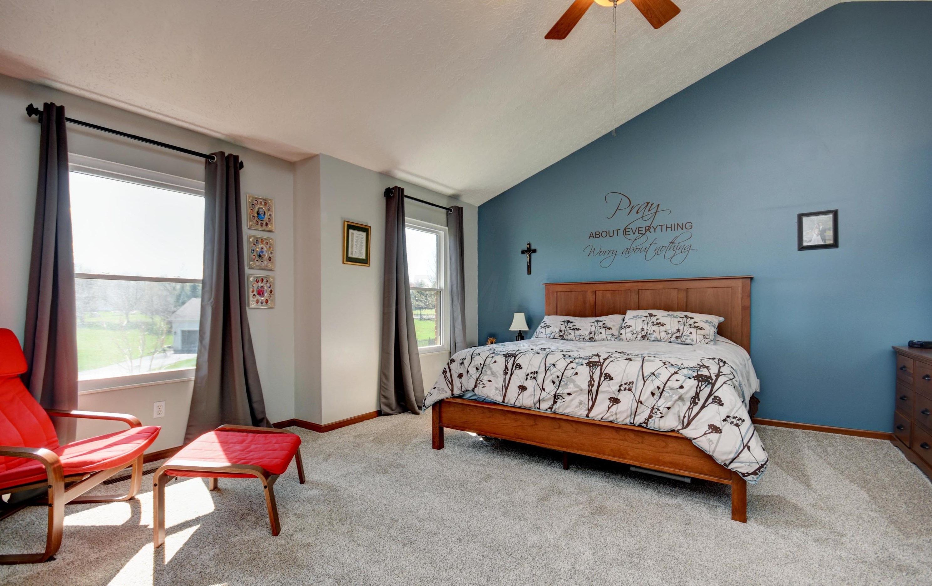 211 Ashley Ct, Columbus OH 43230-6250 exterior