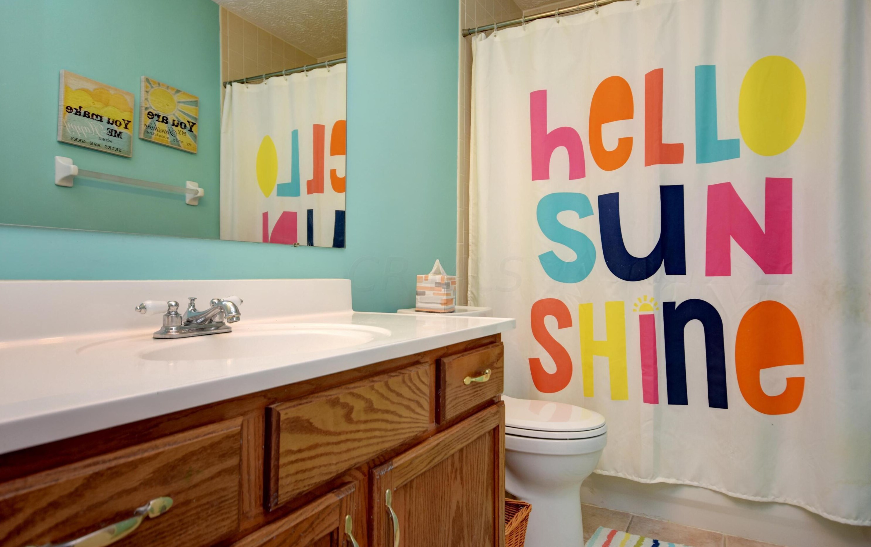 211 Ashley Ct, Columbus OH 43230-6250 exterior