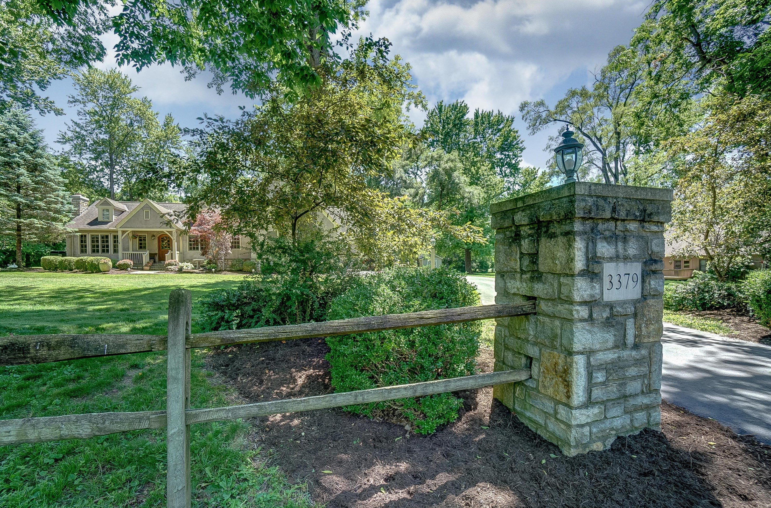 3379 Martin Rd, Dublin, OH 43017-1455