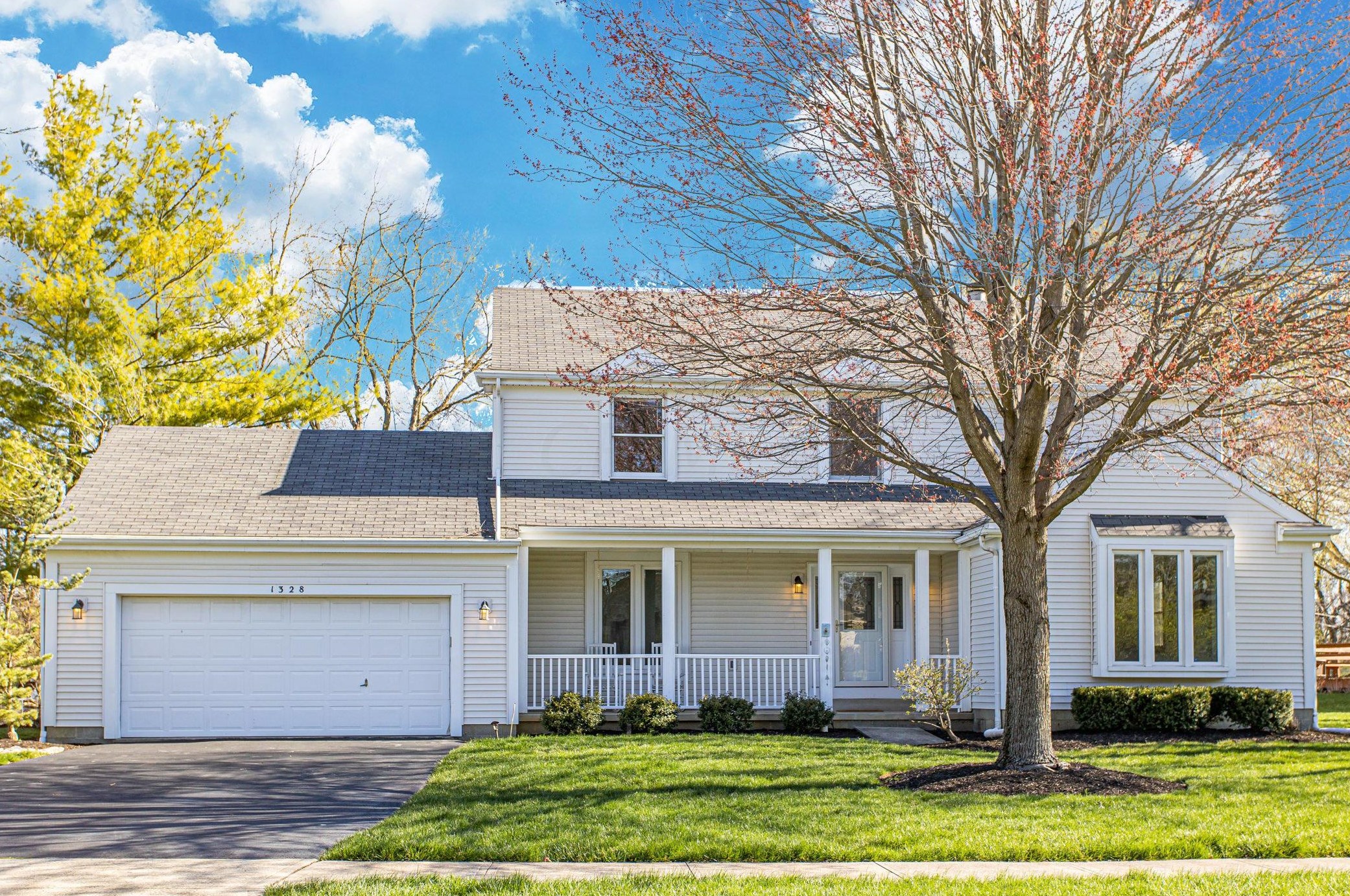 1328 Le Anne Marie Cir, Columbus, OH 43235-7594