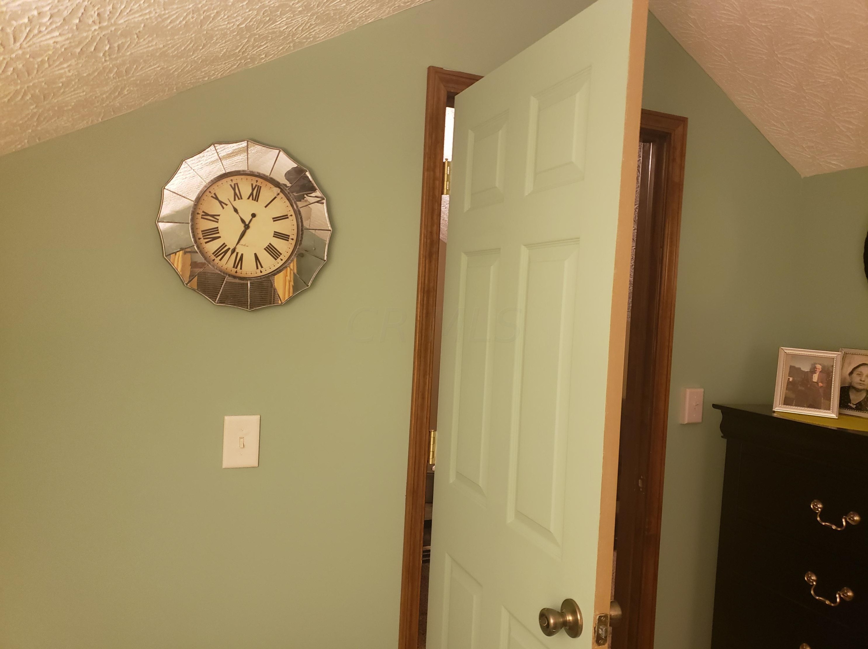 2669 Clime Rd, Columbus OH 43223-3624 exterior