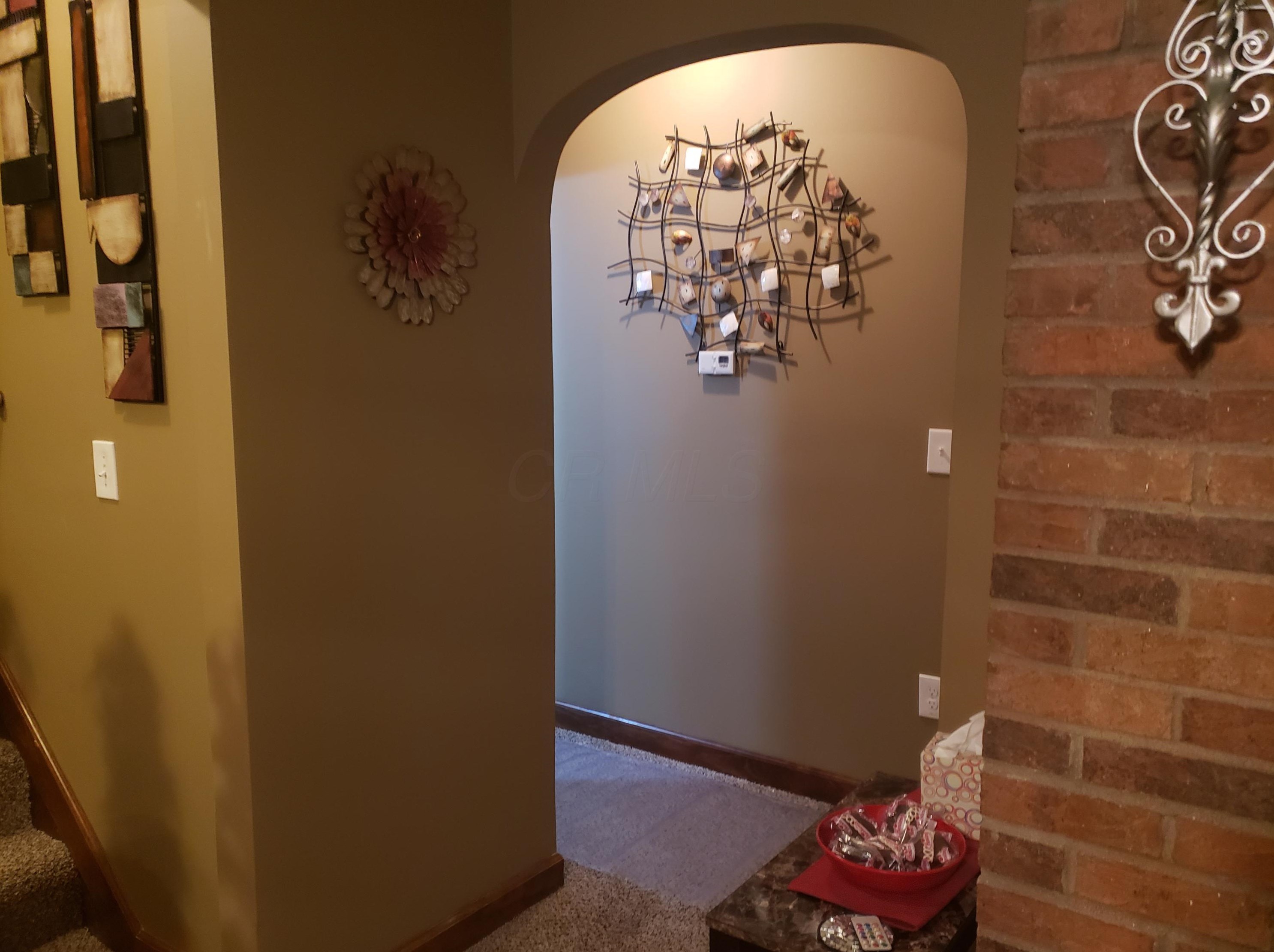 2669 Clime Rd, Columbus OH 43223-3624 exterior