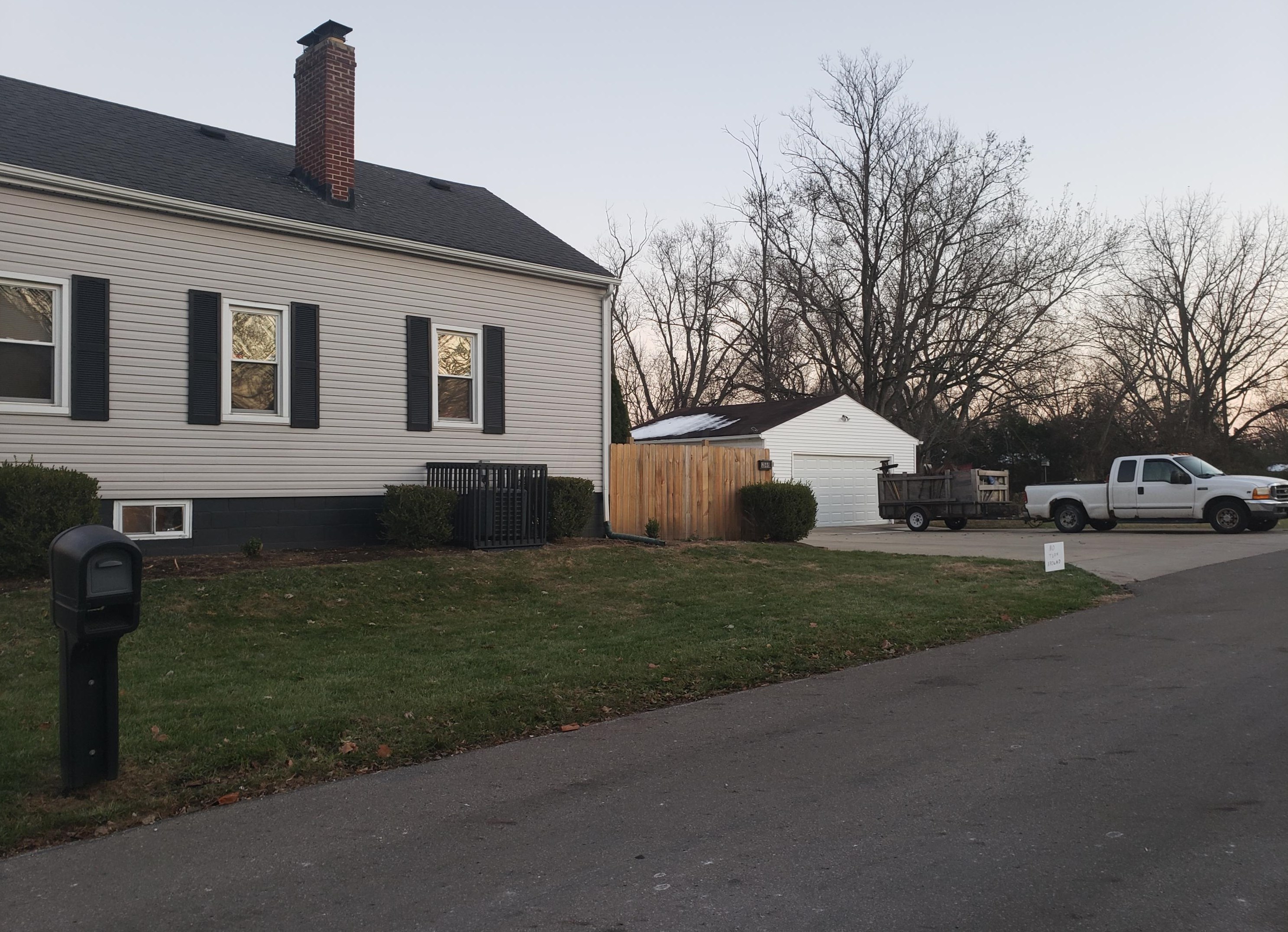 2669 Clime Rd, Columbus OH 43223-3624 exterior