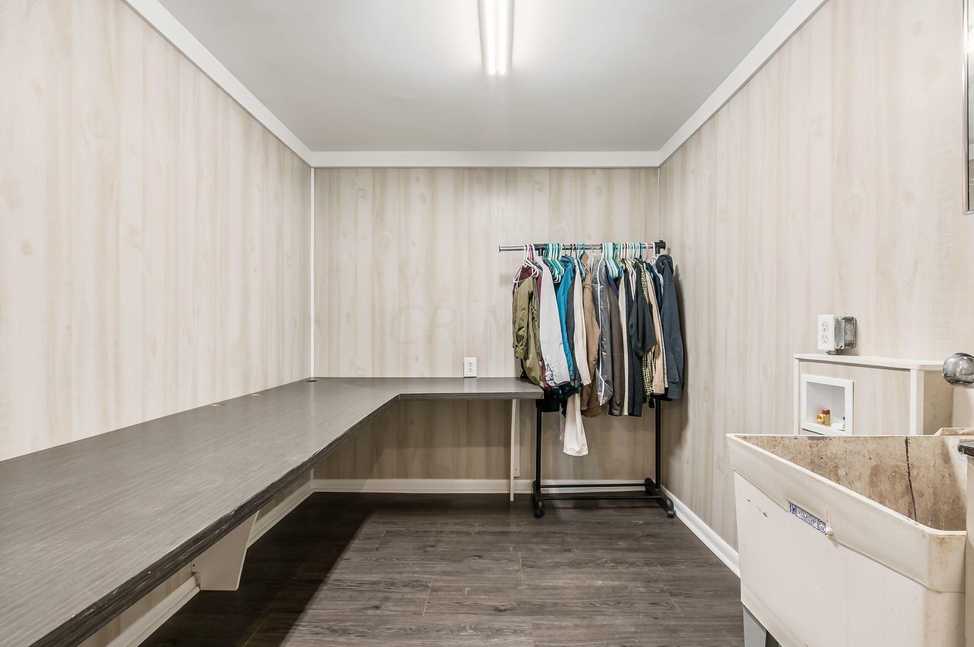 1106 Oberlin Dr, Columbus OH 43221-1630 exterior