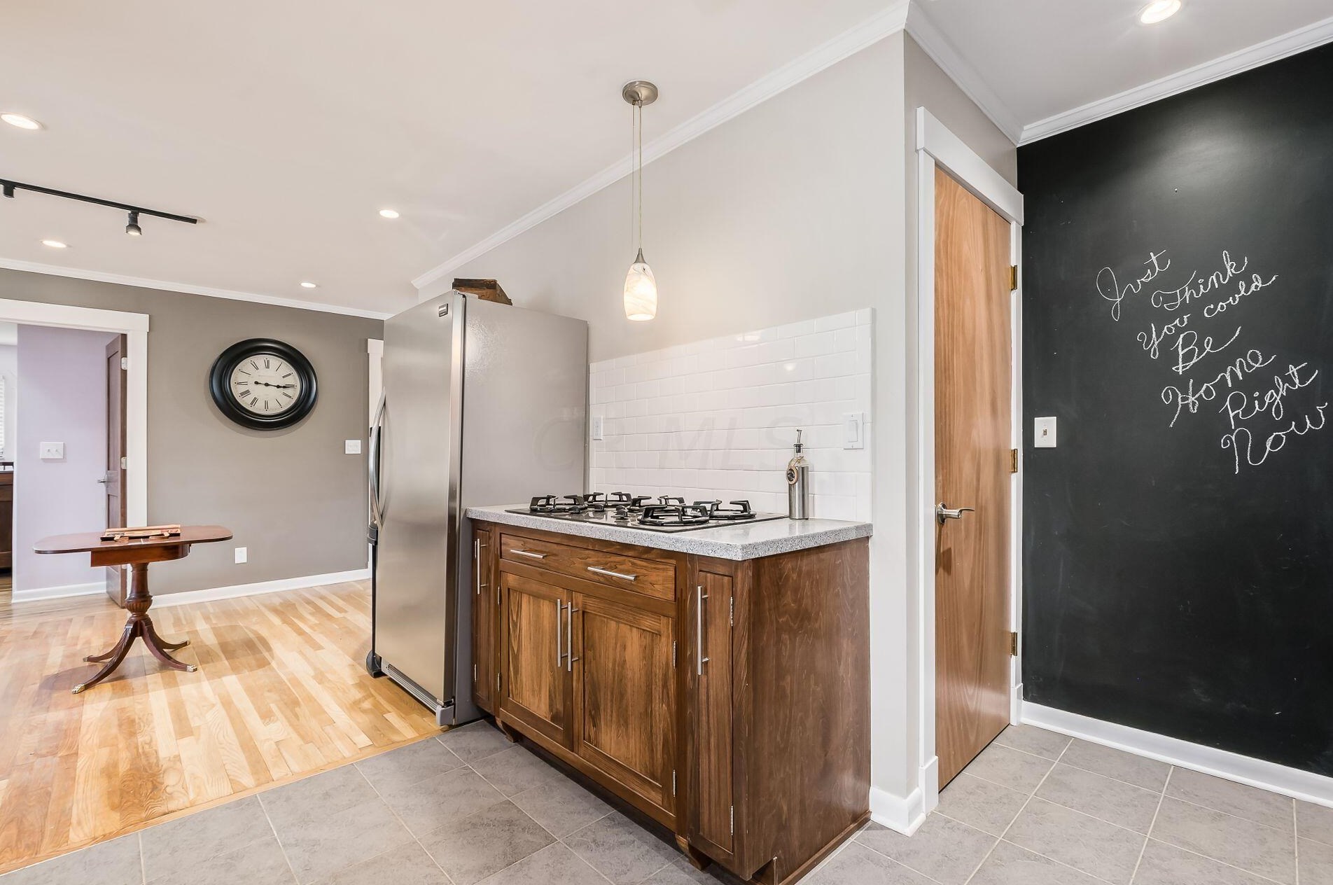 1106 Oberlin Dr, Columbus OH 43221-1630 exterior