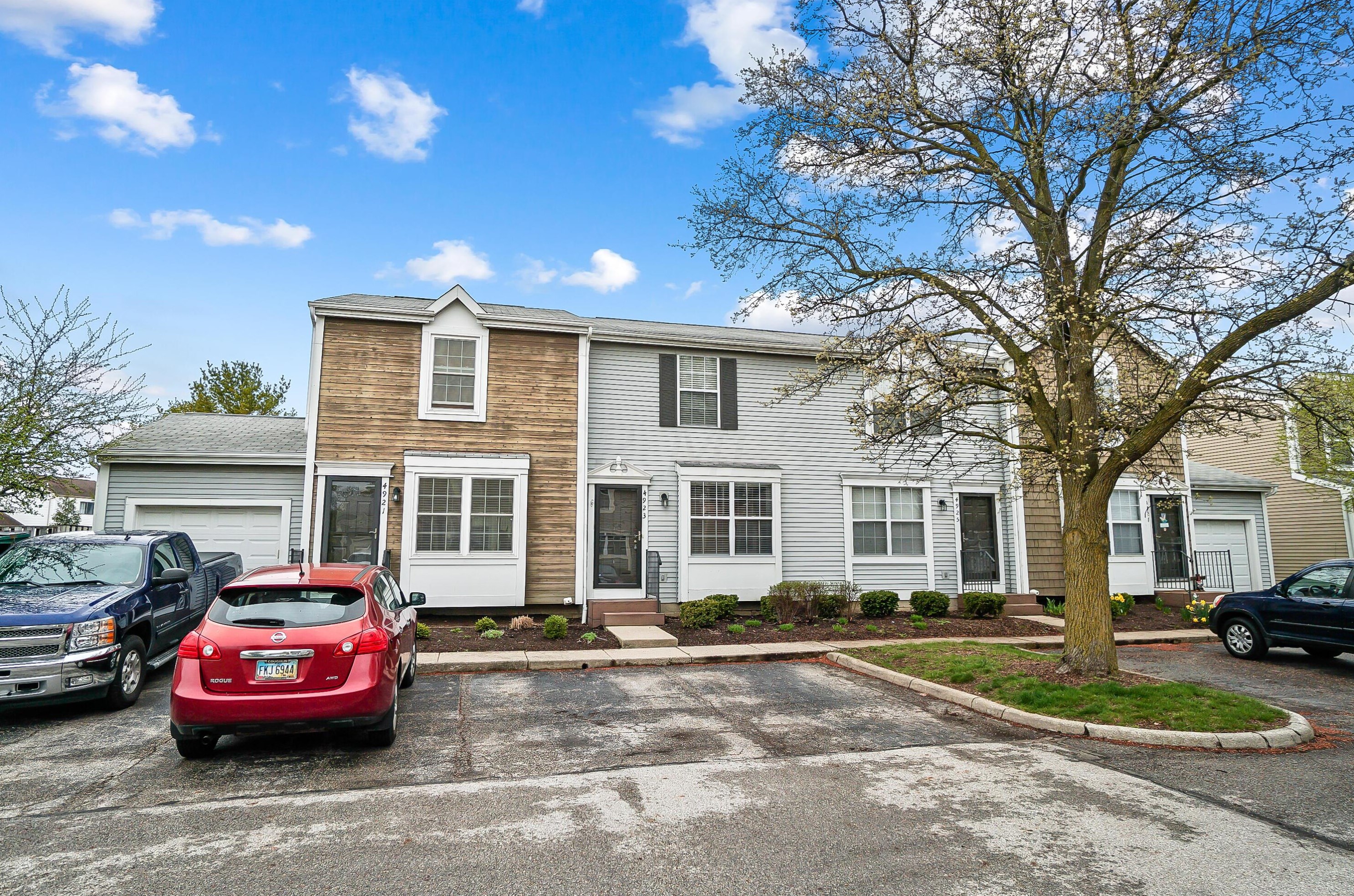 4923 Singleton Dr, Hilliard, OH 43026-9298