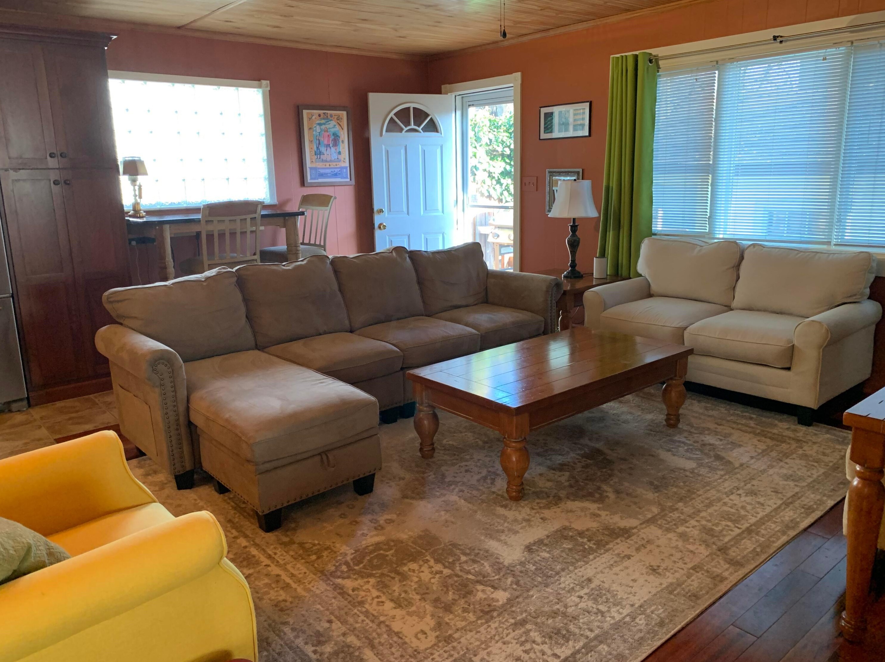 223 Como Ave, Columbus OH 43202-1231 exterior