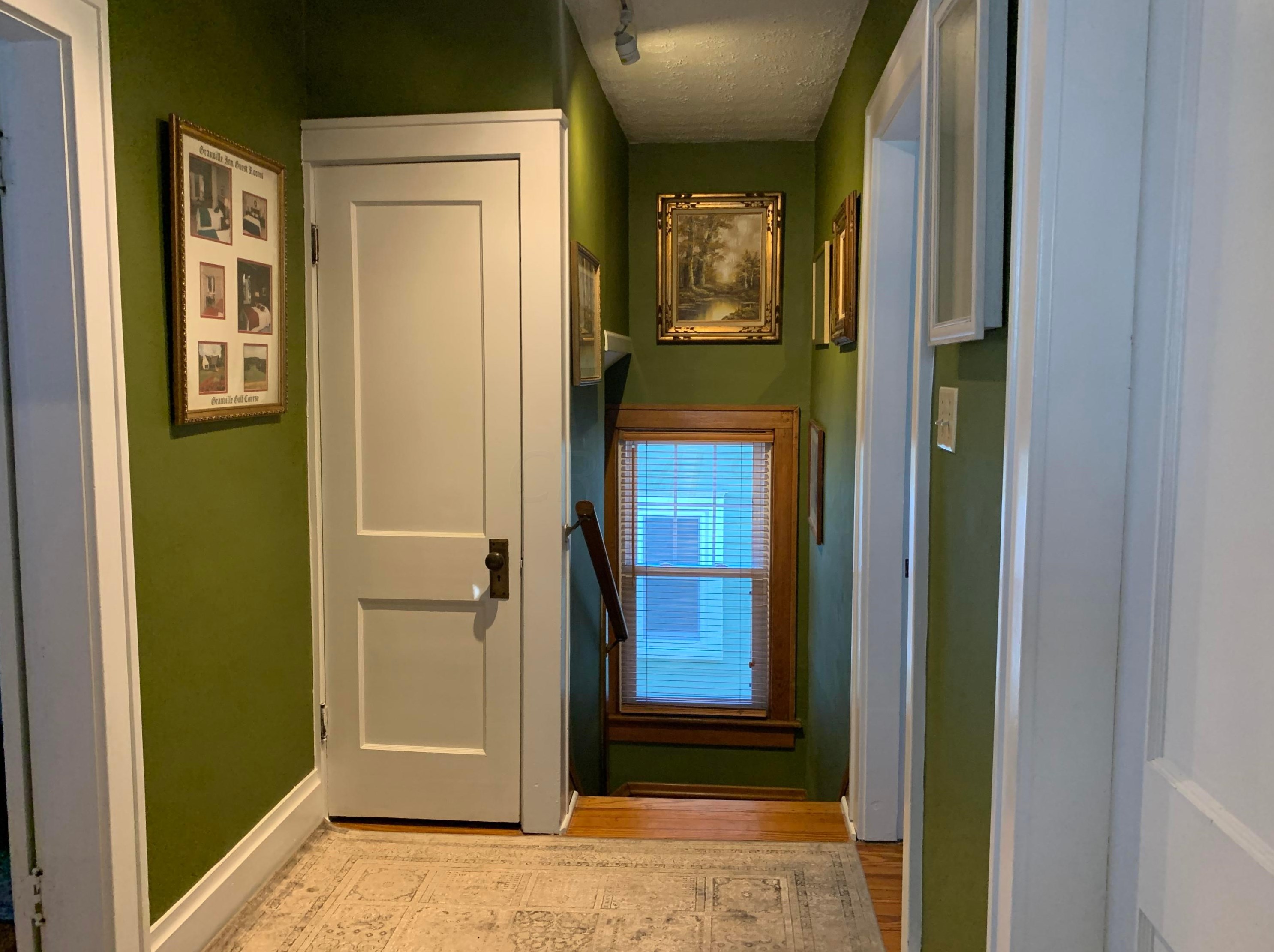 223 Como Ave, Columbus OH 43202-1231 exterior