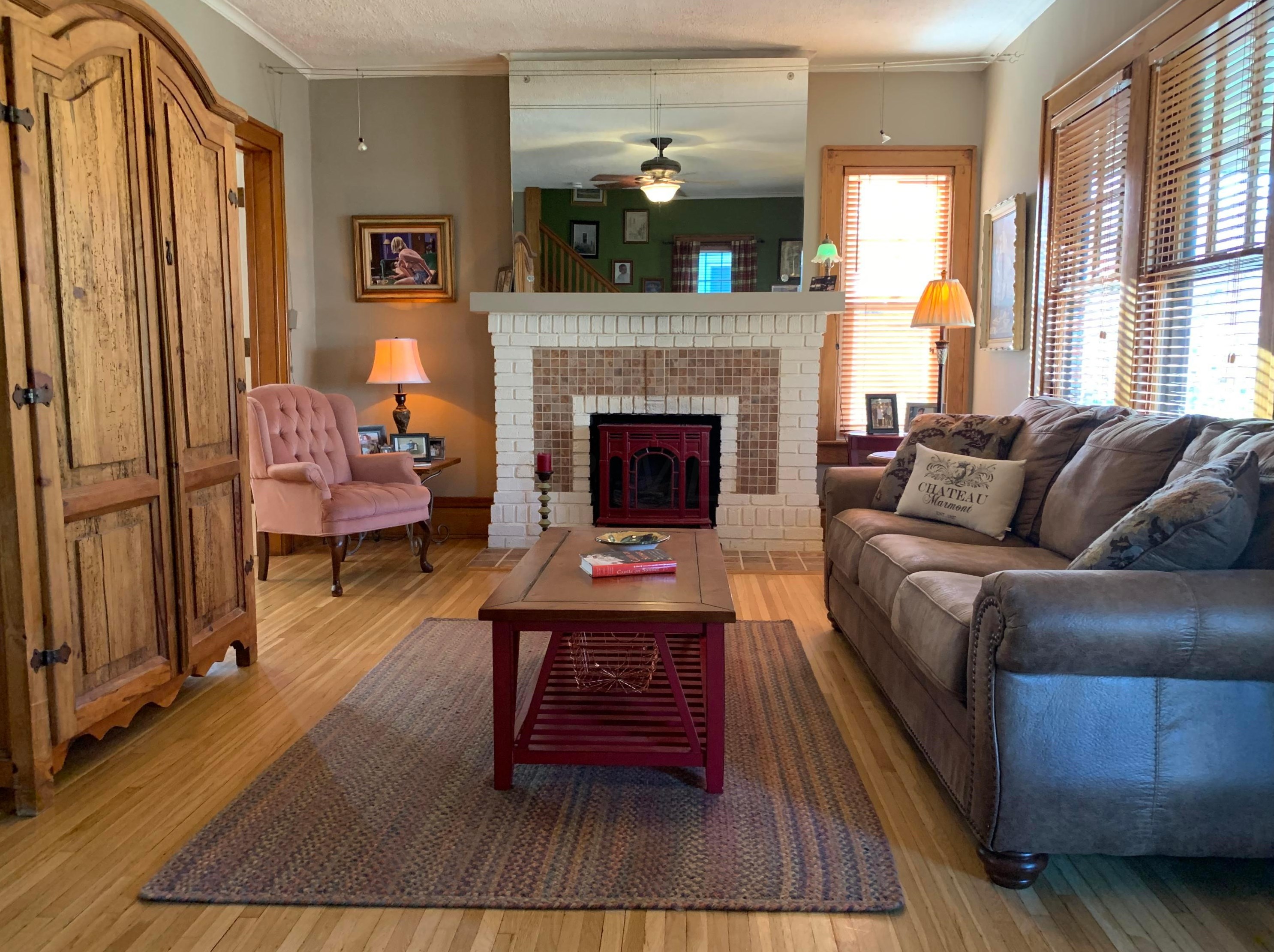 223 Como Ave, Columbus OH 43202-1231 exterior