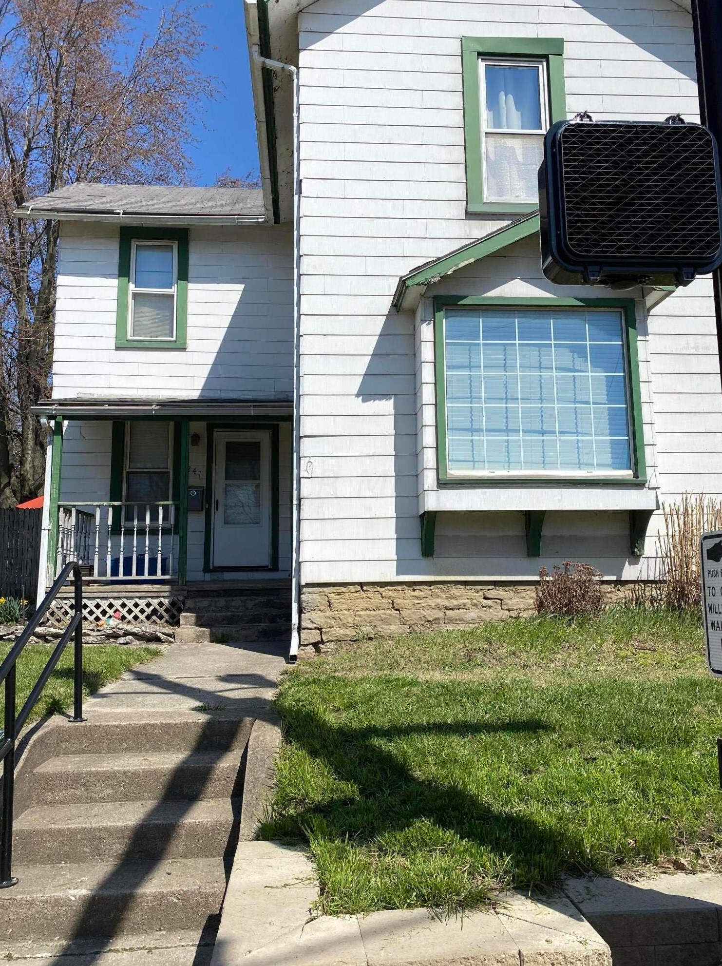 241 E William St, Delaware, OH 43015