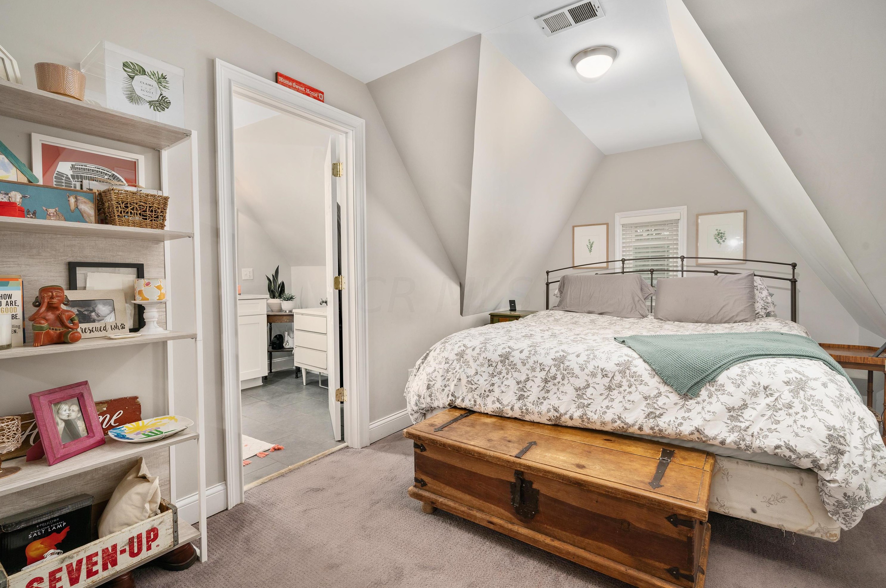 235 Remington Rd, Columbus OH 43209-2461 exterior