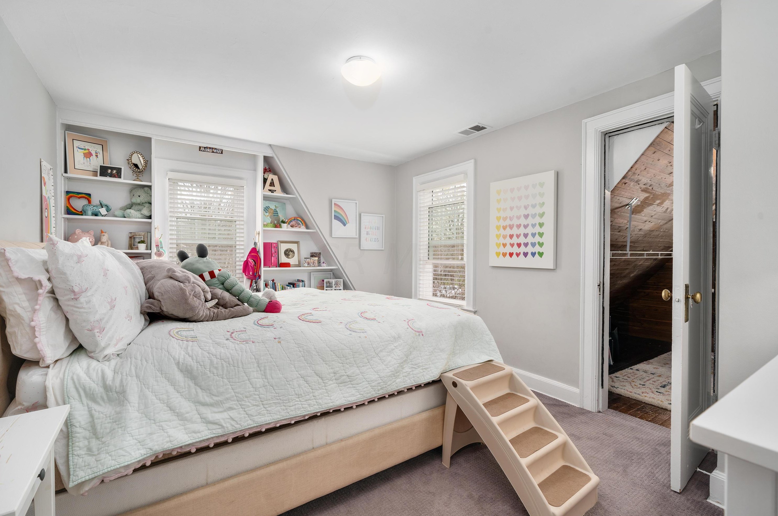 235 Remington Rd, Columbus OH 43209-2461 exterior